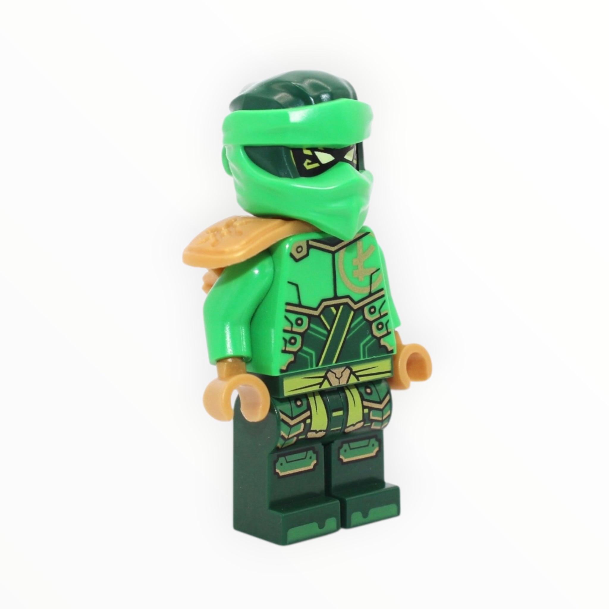 Lloyd (Dragons Rising S2, mask, shoulder armor)