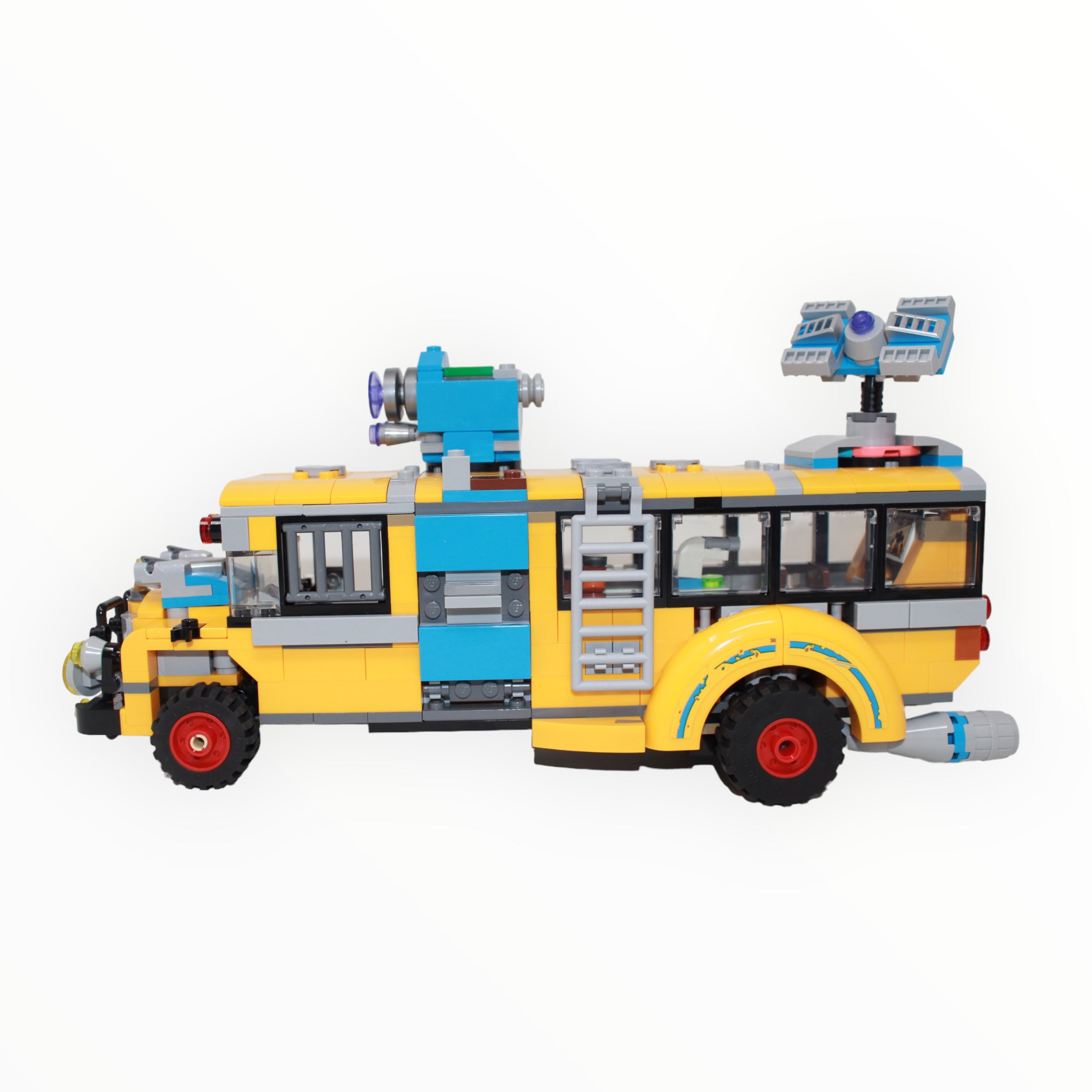 Used Set 70423 Hidden Side Paranormal Intercept Bus