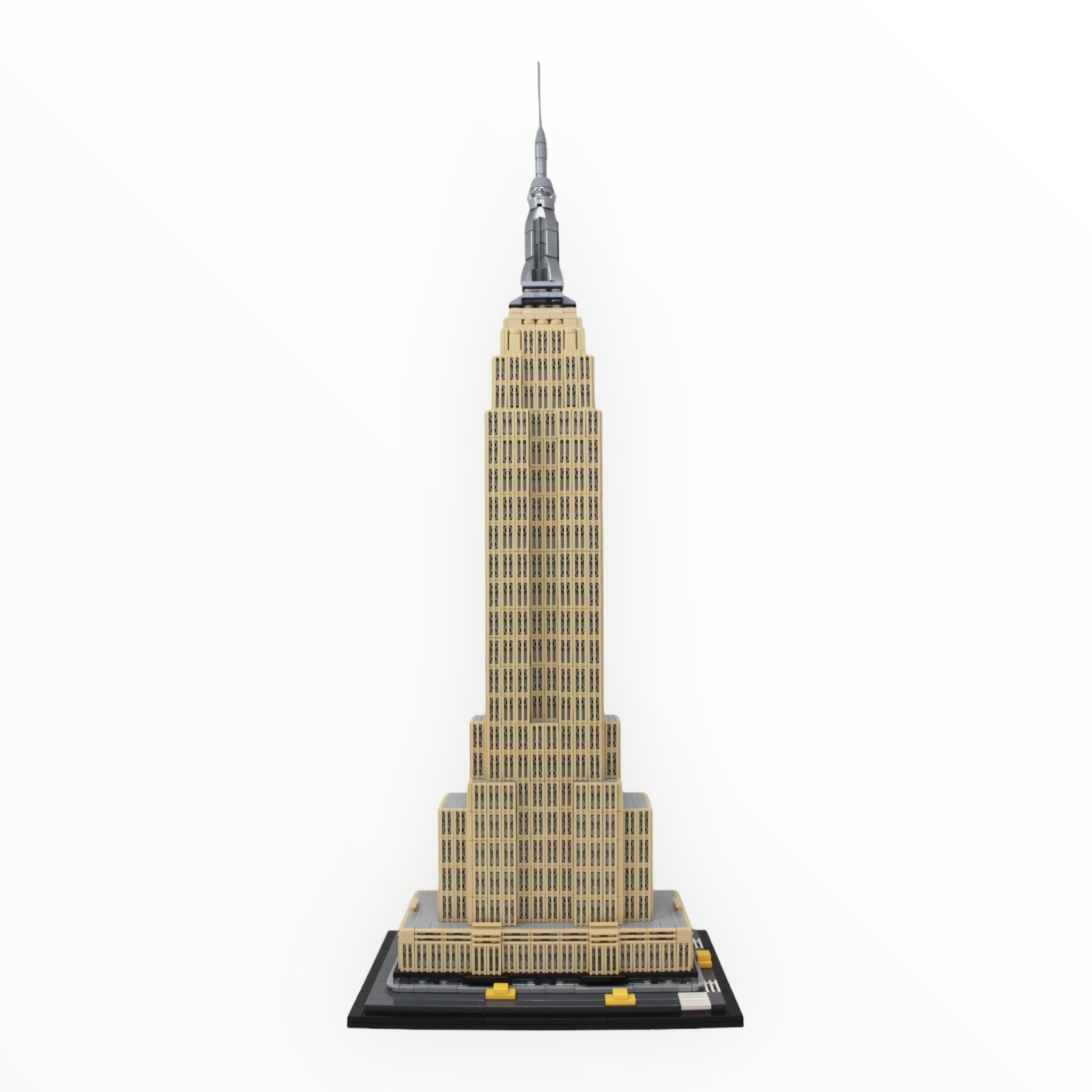 Used Set 21046 Architecture Empire State Building