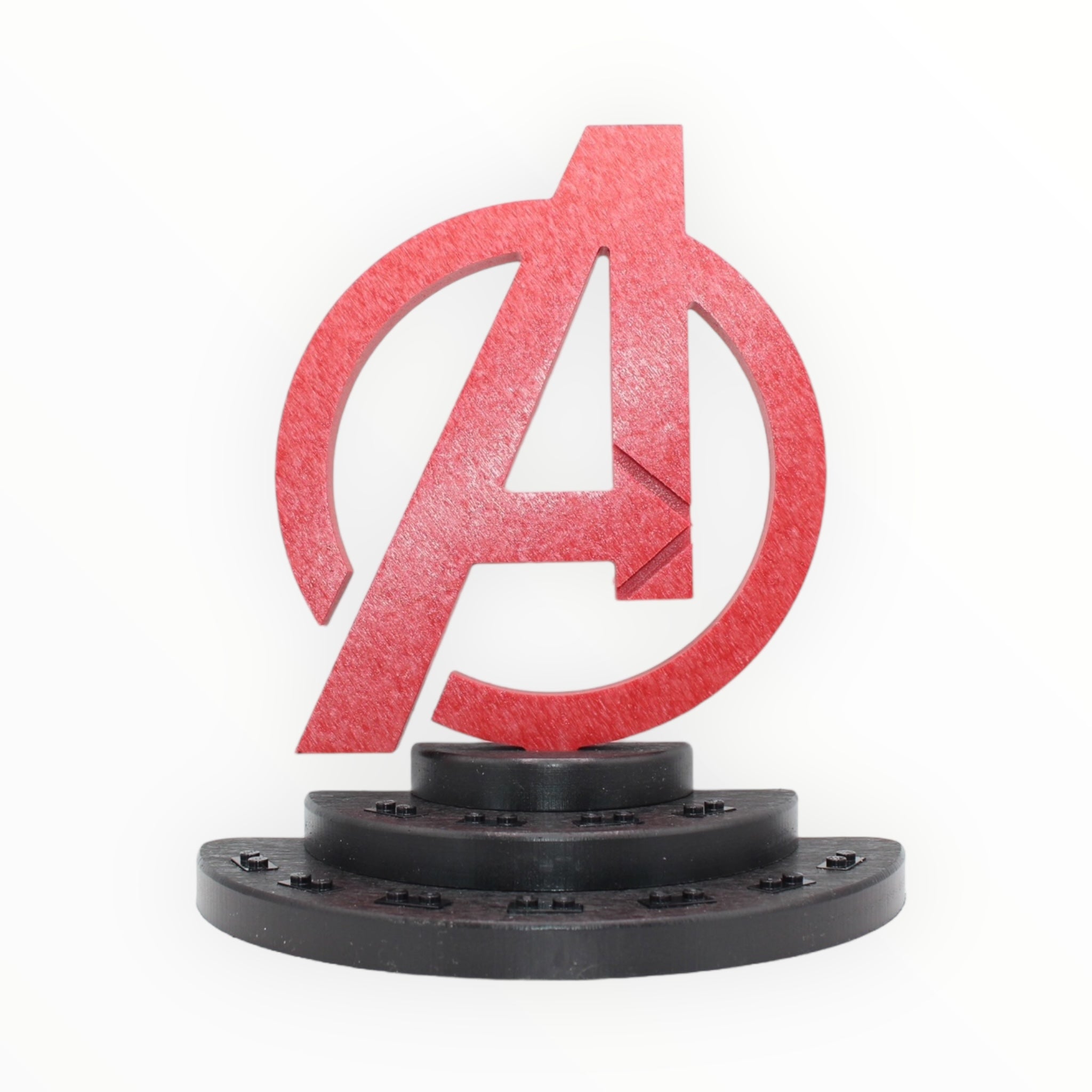 Avengers-Themed Minifigure Display Stand (red symbol, black studs)