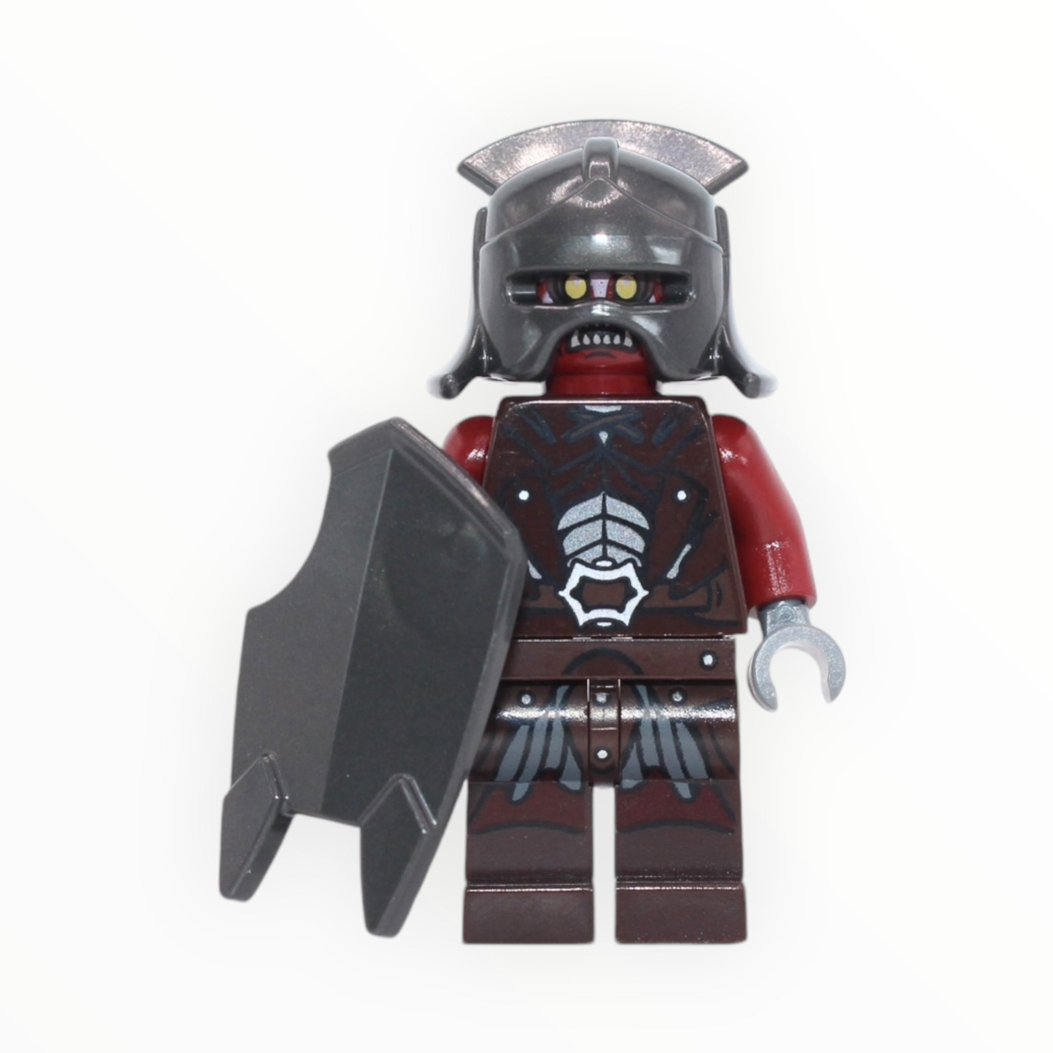 Uruk-hai (helmet, shield)