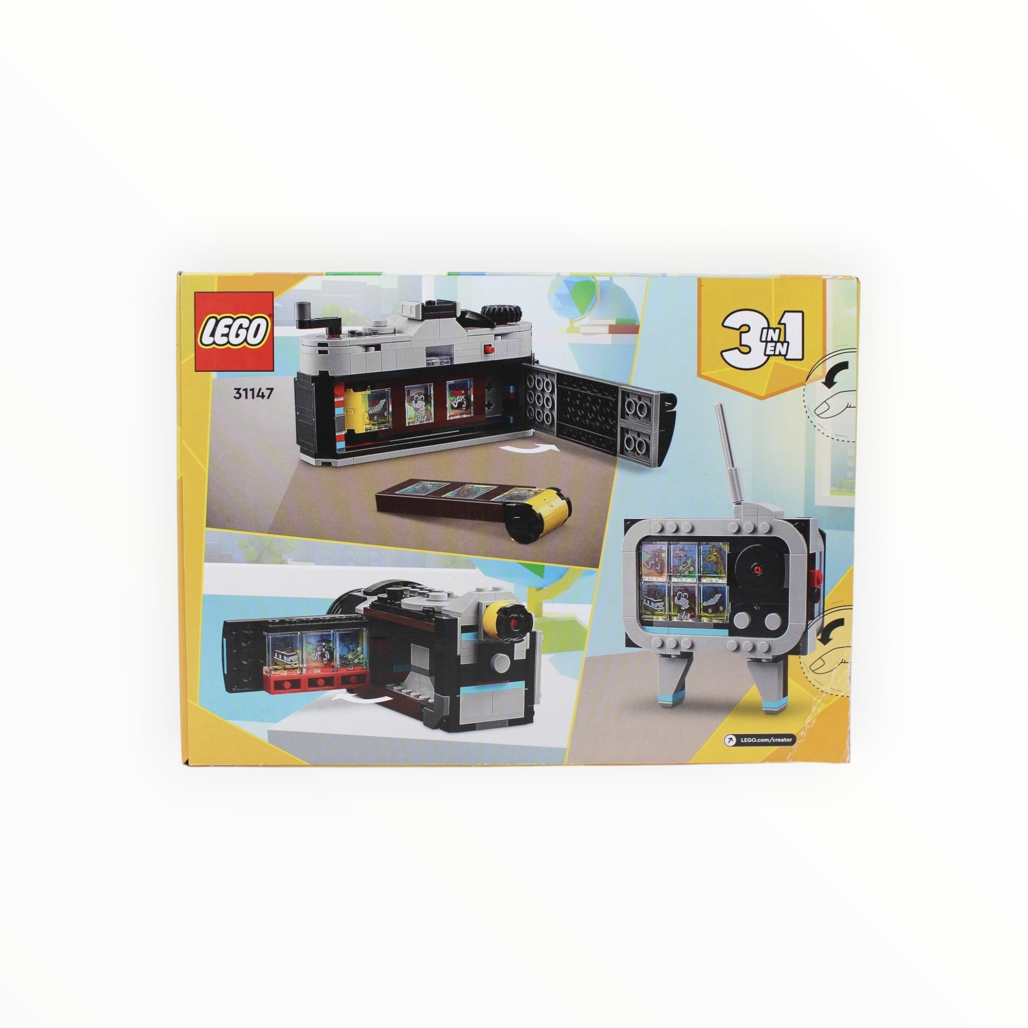 31147 Creator Retro Camera (some box damage)