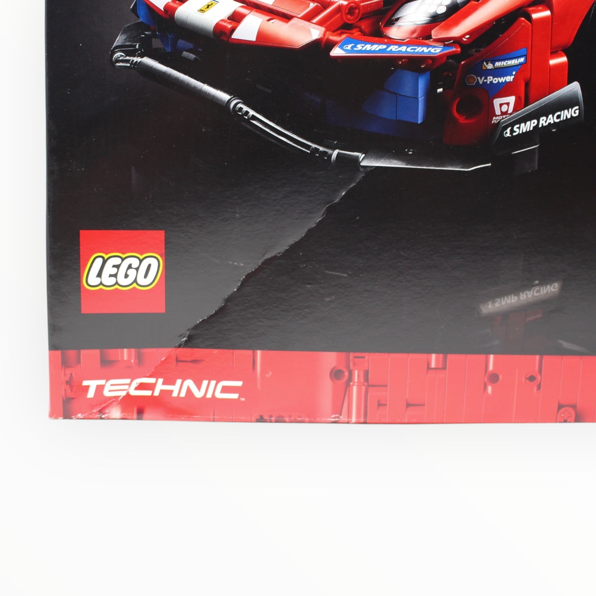 Retired Set 42125 Technic Ferrari 488 GTE AF CORSE #51 (slight box damage)