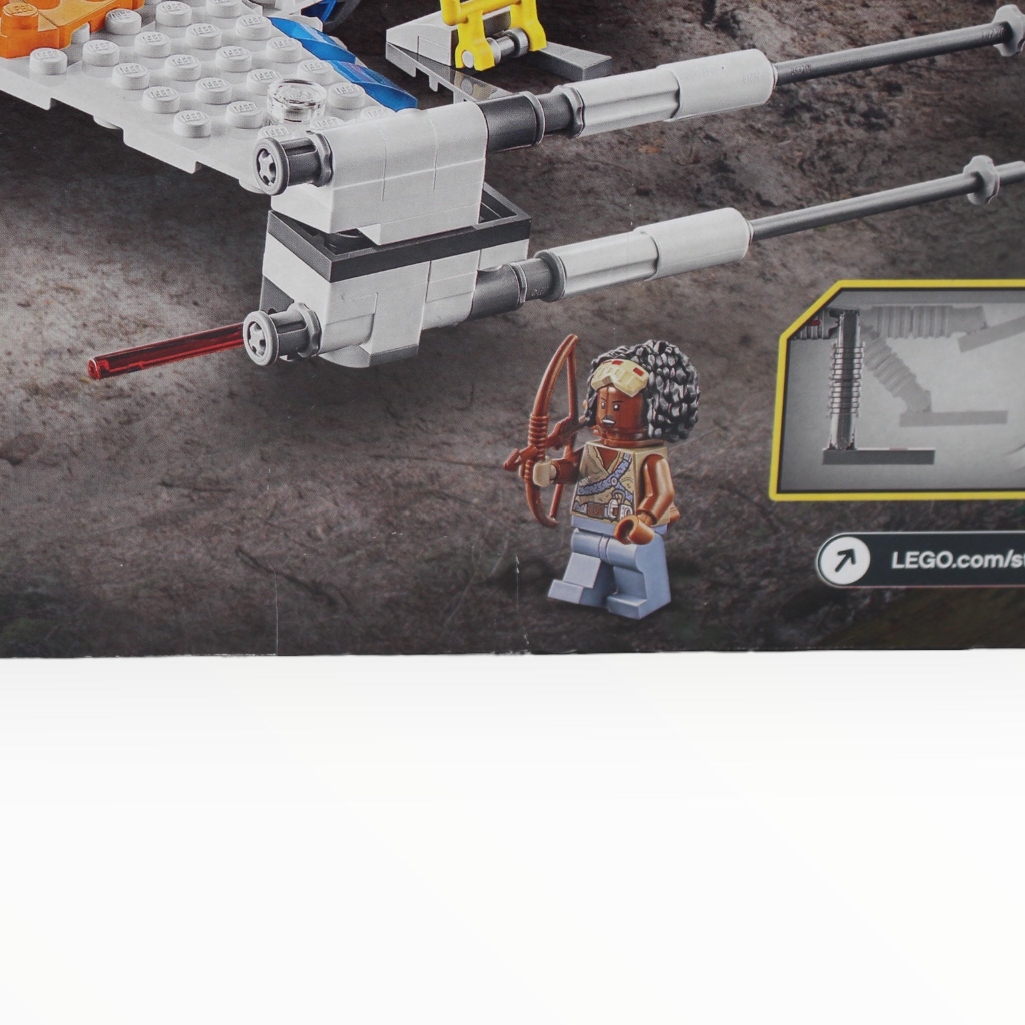 Retired Set 75273 Star Wars Poe Dameron’s X-wing Fighter (damaged box)