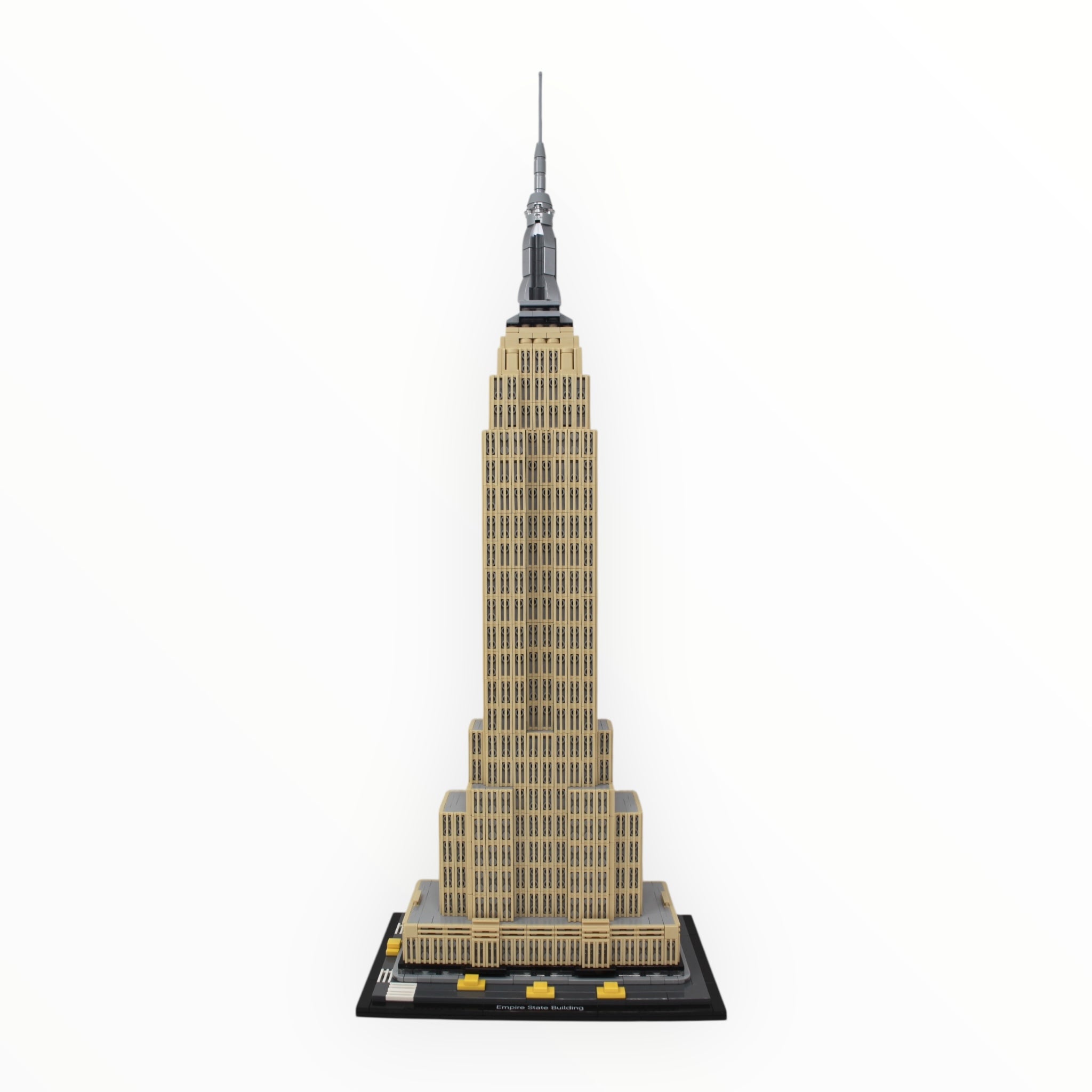 Used Set 21046 Architecture Empire State Building