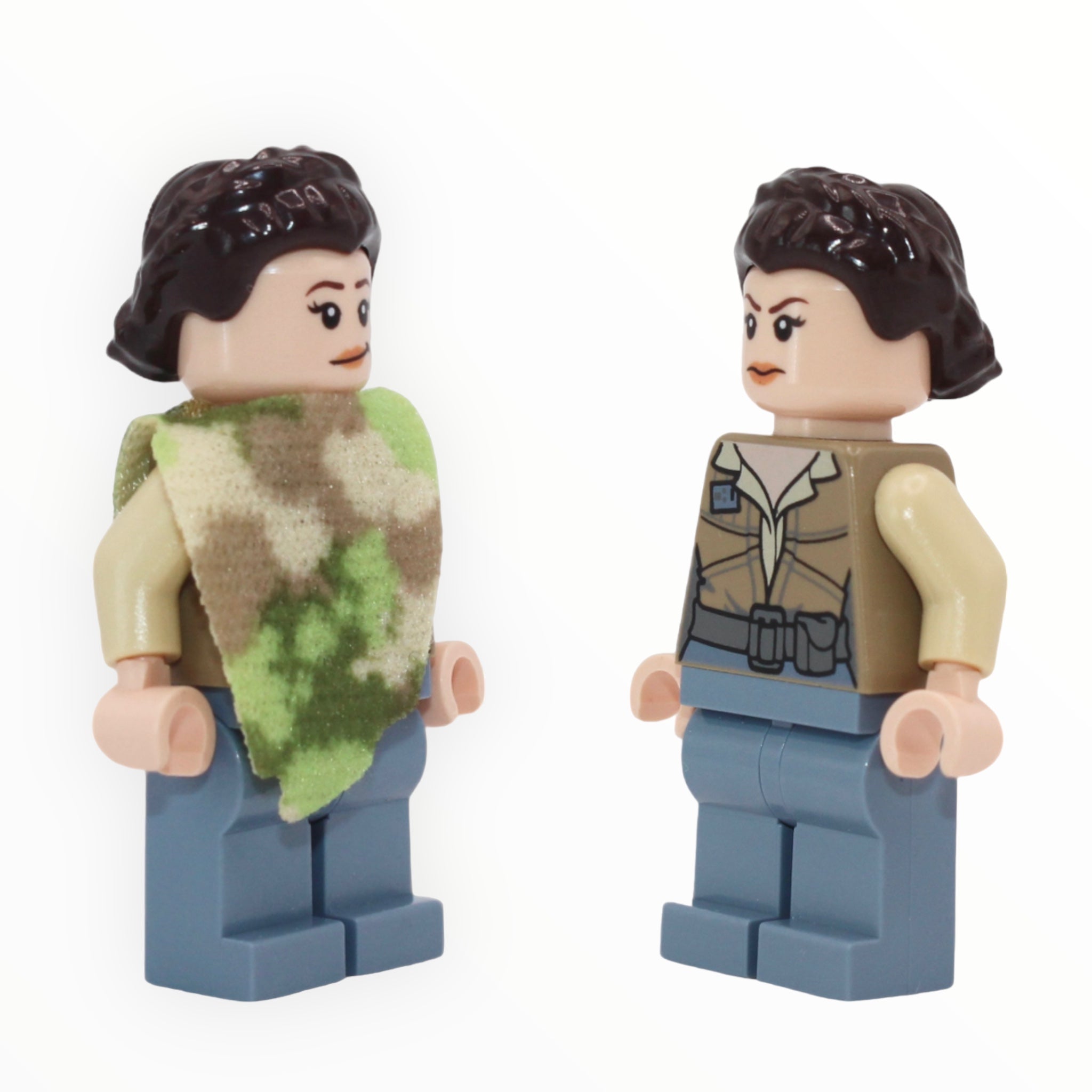 Princess Leia Organa (Endor outfit, camouflage poncho, 2015)