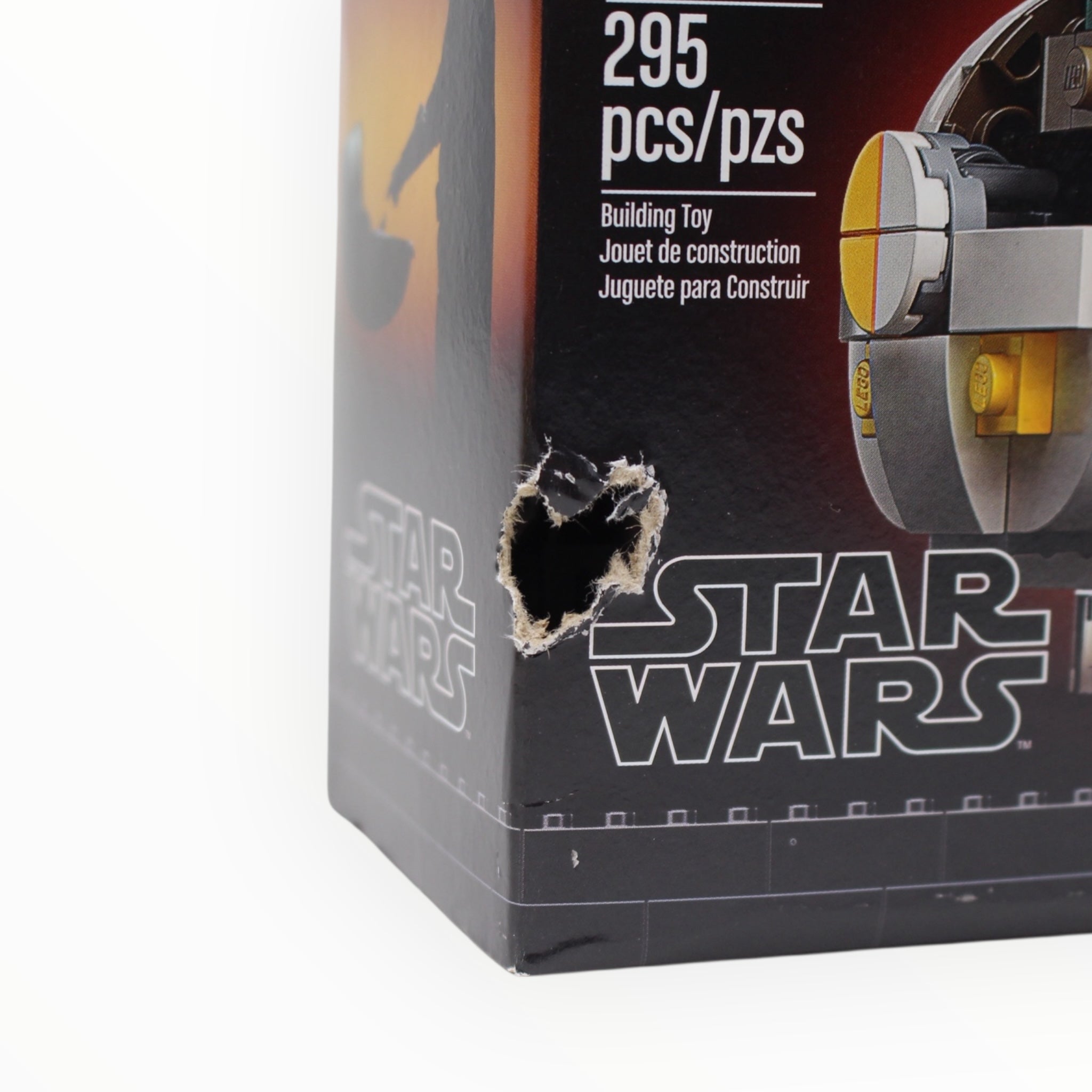 Retired Set 75317 Star Wars The Mandalorian & The Child (damaged box)