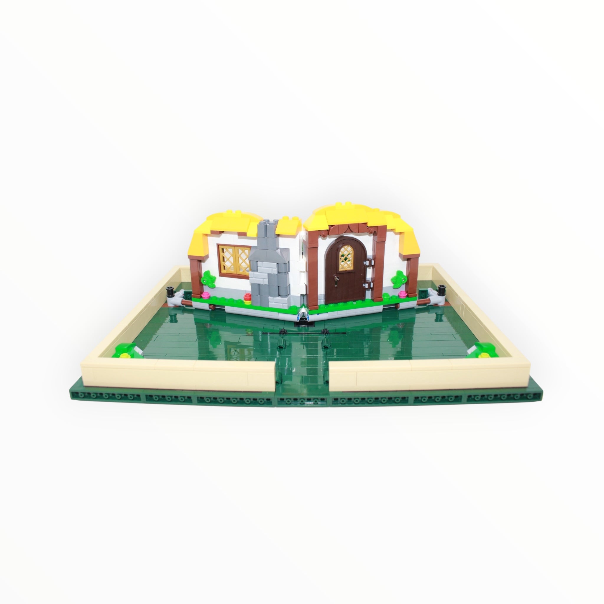 Used Set 21315 LEGO Ideas Brick Tales Pop-Up Book