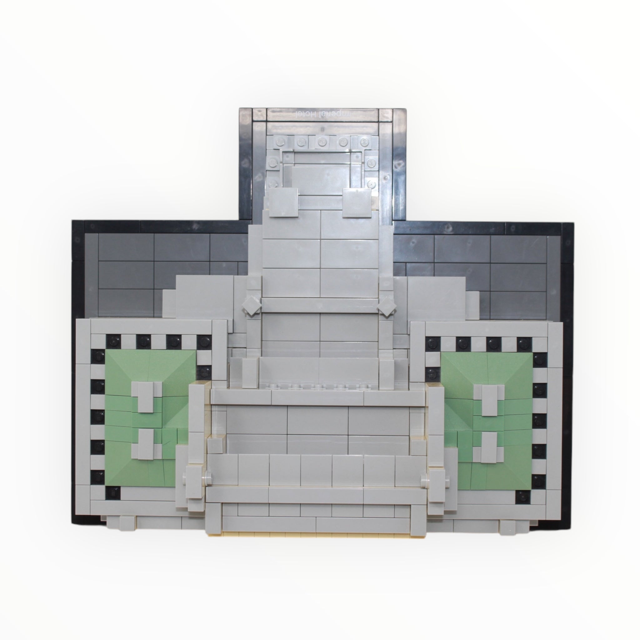 Used Set 21017 Architecture Imperial Hotel