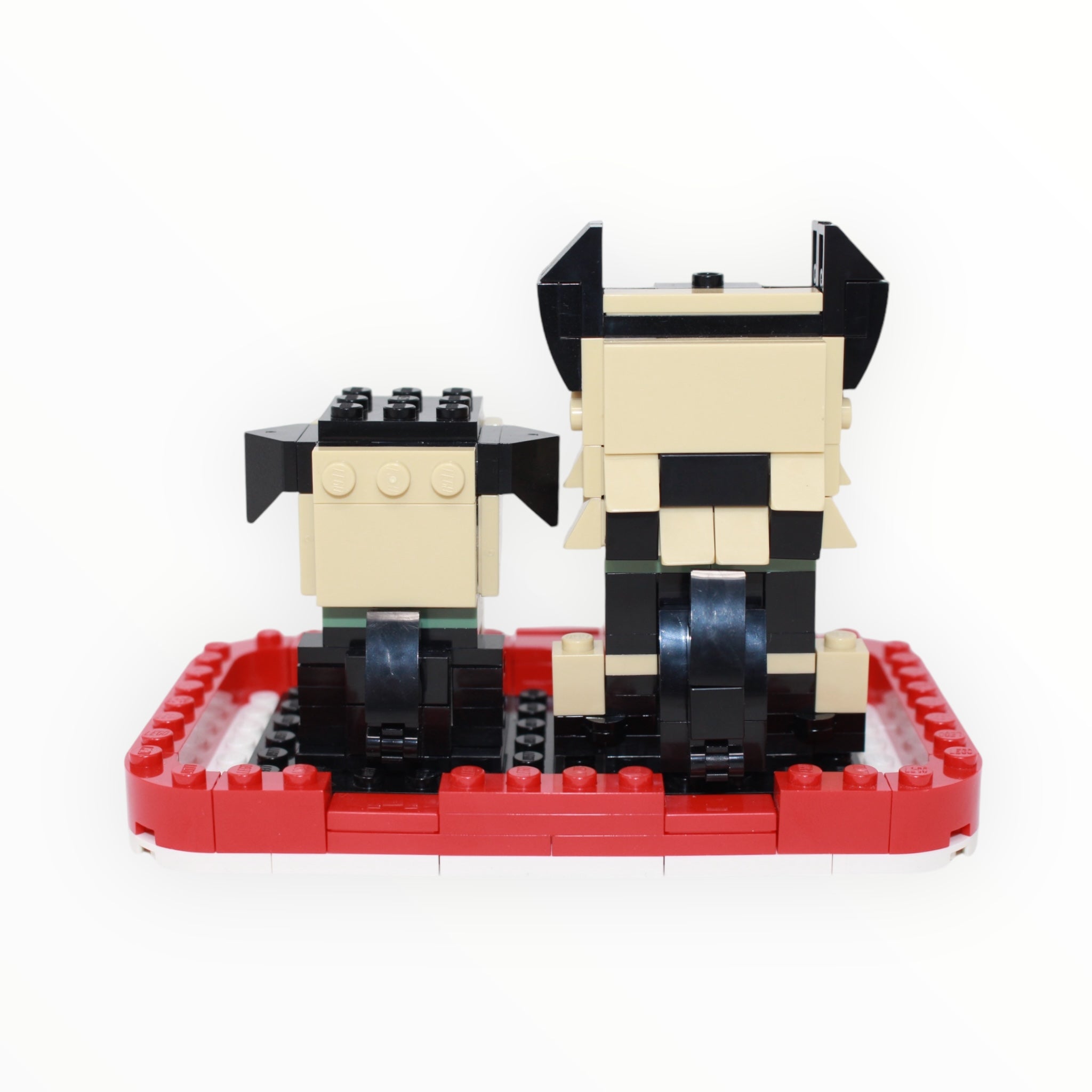 Used Set 40440 BrickHeadz German Shepherd & Puppy