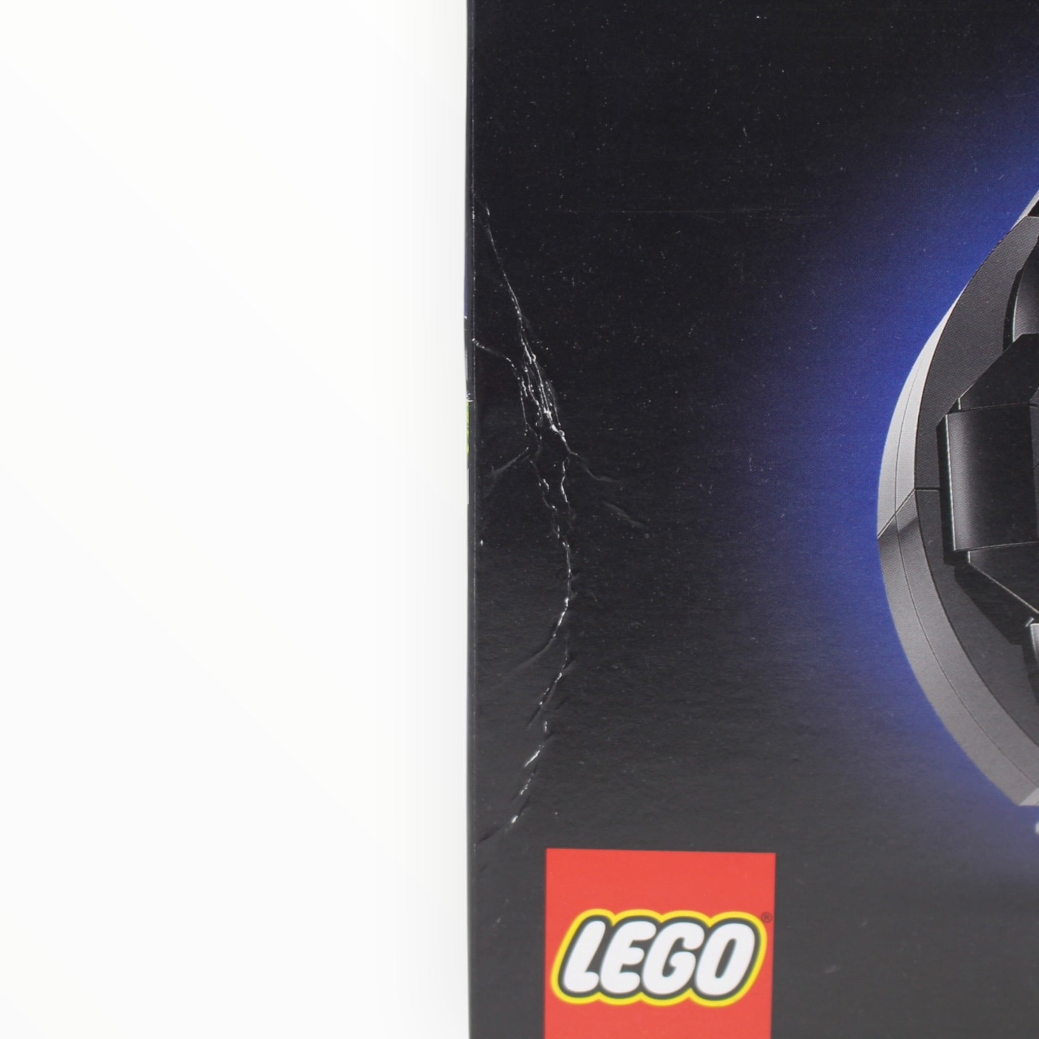 Retired Set 40769 Sonic the Hedgehog SEGA Genesis Controller (slight box damage)