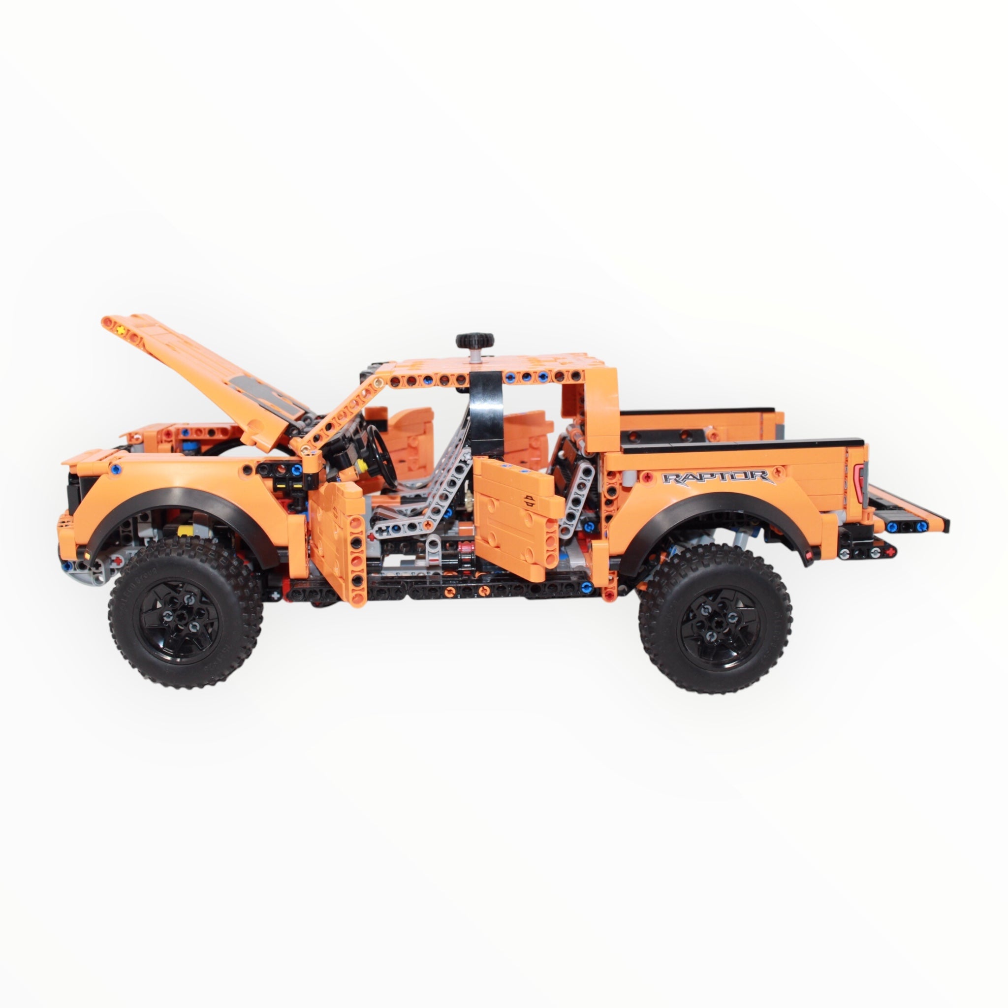 Used Set 42126 Technic Ford F-150 Raptor
