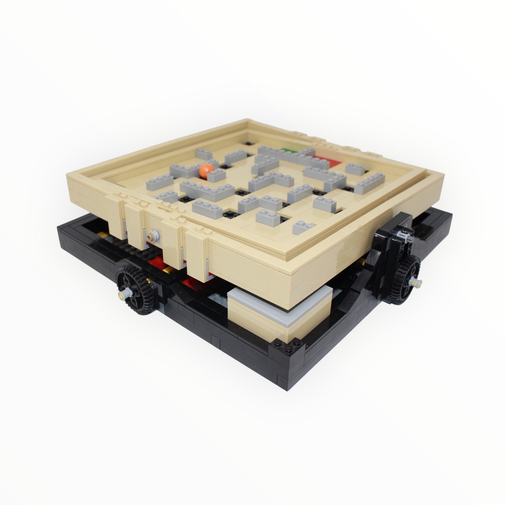 Used Set 21305 LEGO Ideas Maze