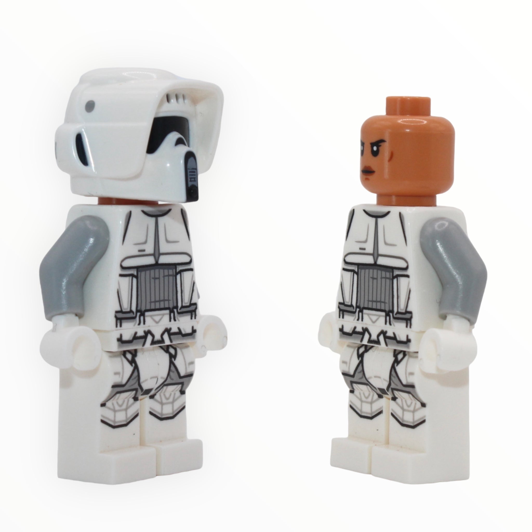 Scout Trooper (dual-molded helmet, light bluish gray arms, female, 2022)