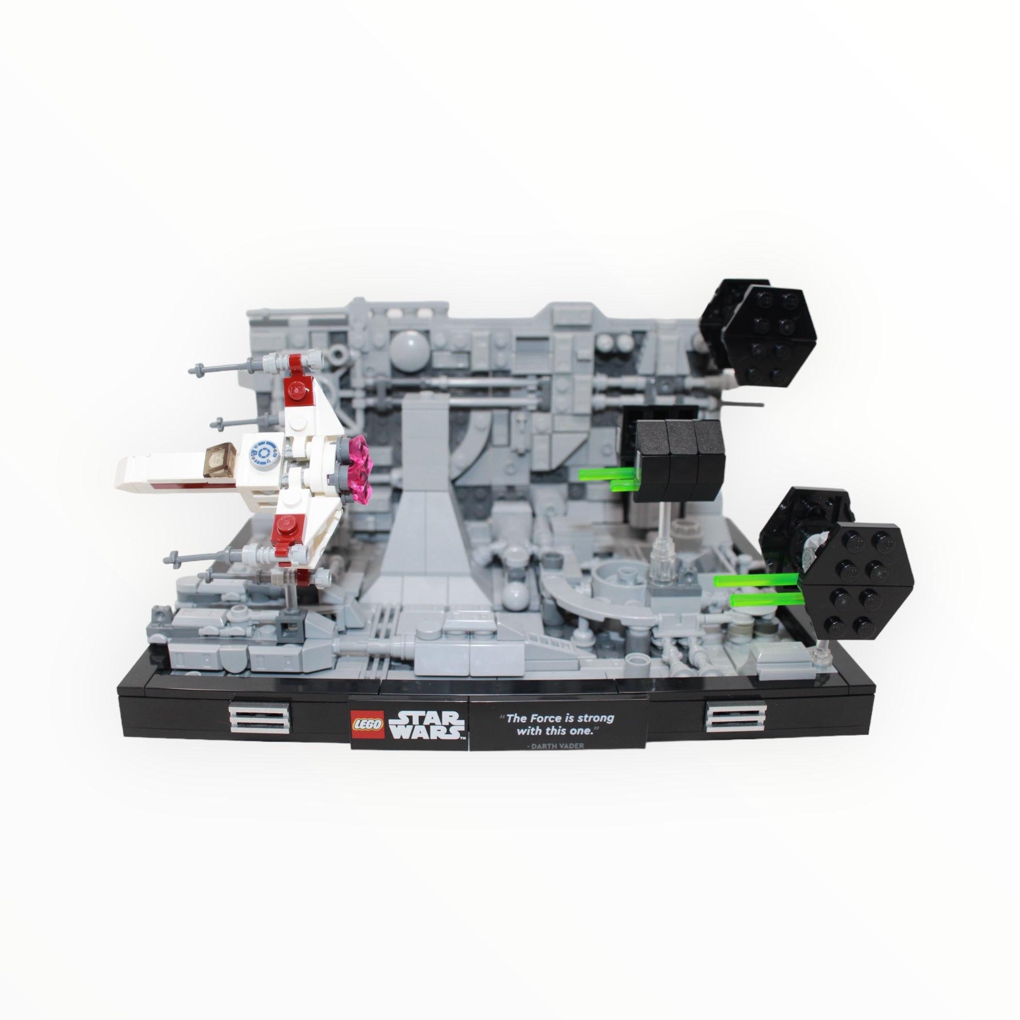 Used Set 75329 Star Wars Death Star Trench Run Diorama