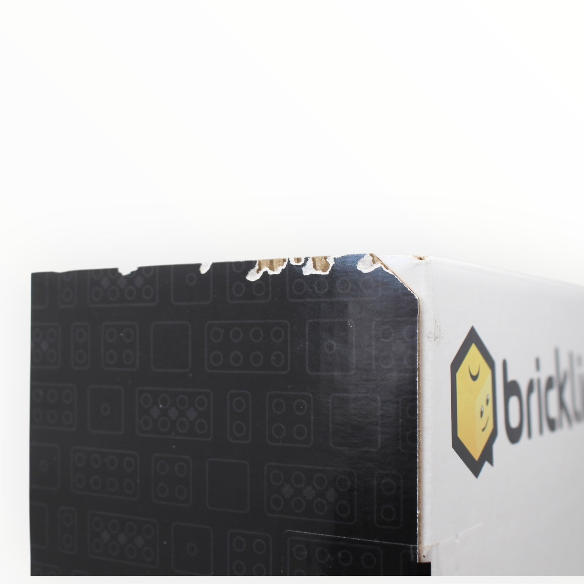Bricklink Set 910033 Old Train Engine Shed (slight box damage)