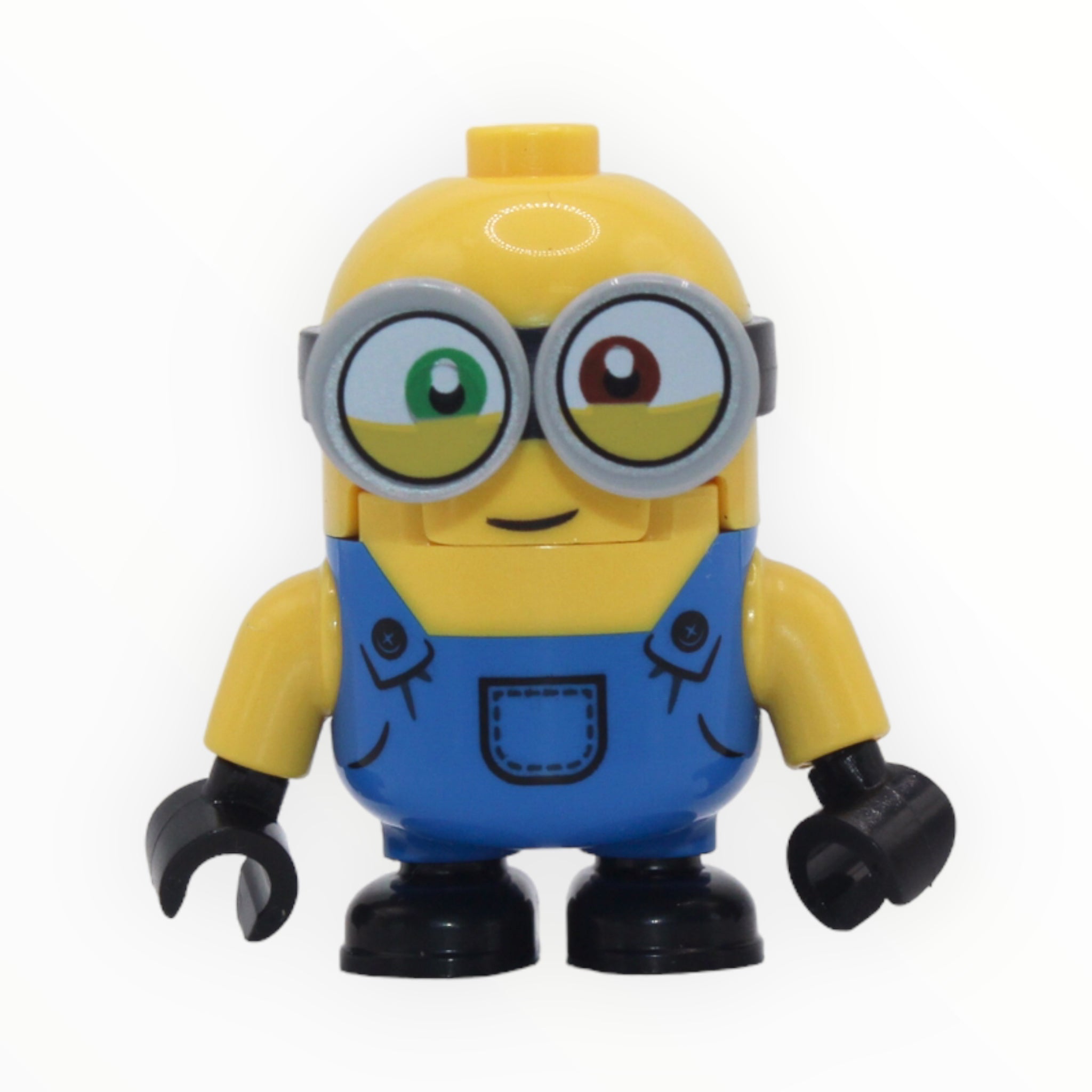 Minion Bob (blue overalls, eyelids)