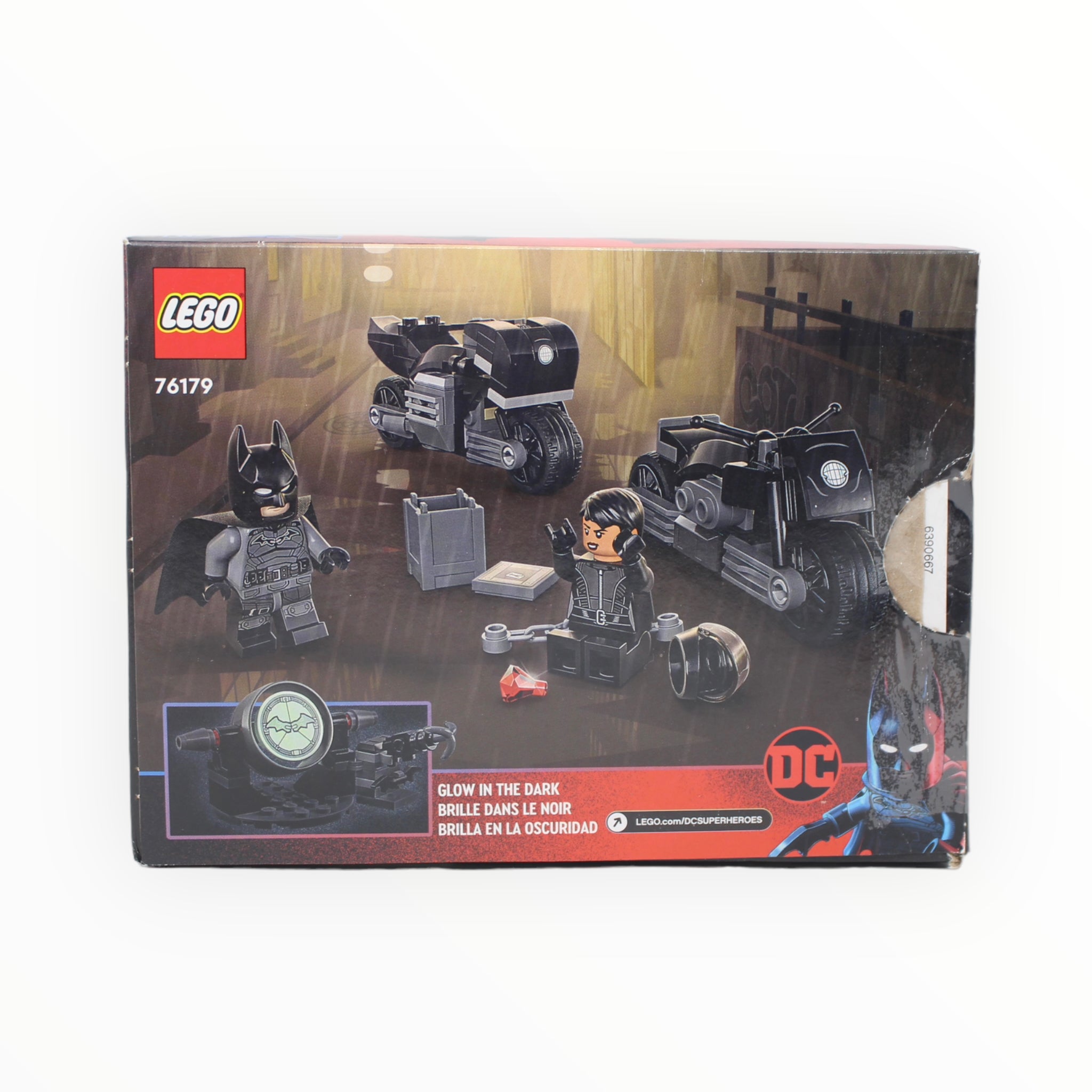 Certified Used Set 76179 The Batman - Batman & Selina Kyle Motorcycle Pursuit