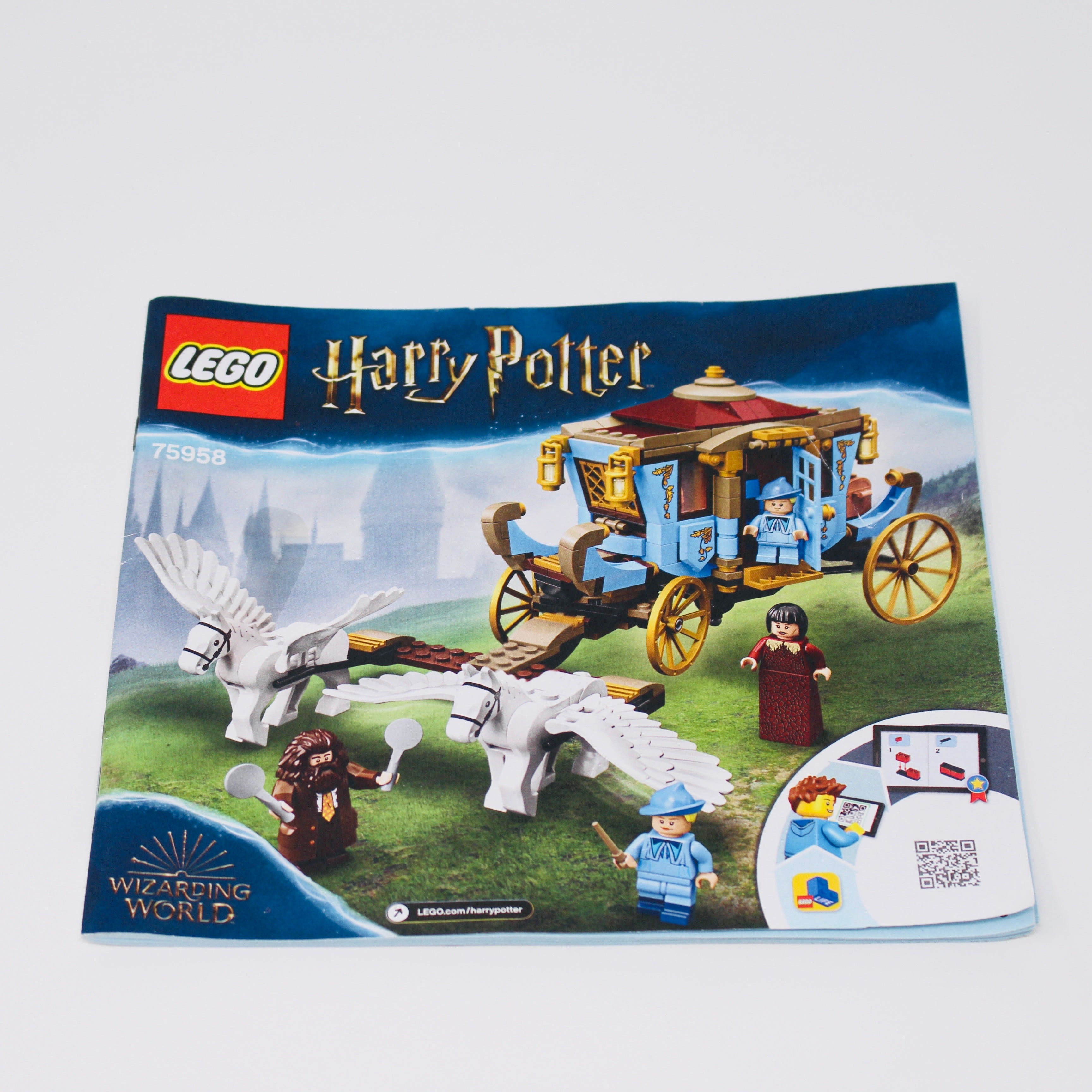 Used Set 75958 Harry Potter Beauxbatons Carriage: Arrival at Hogwarts