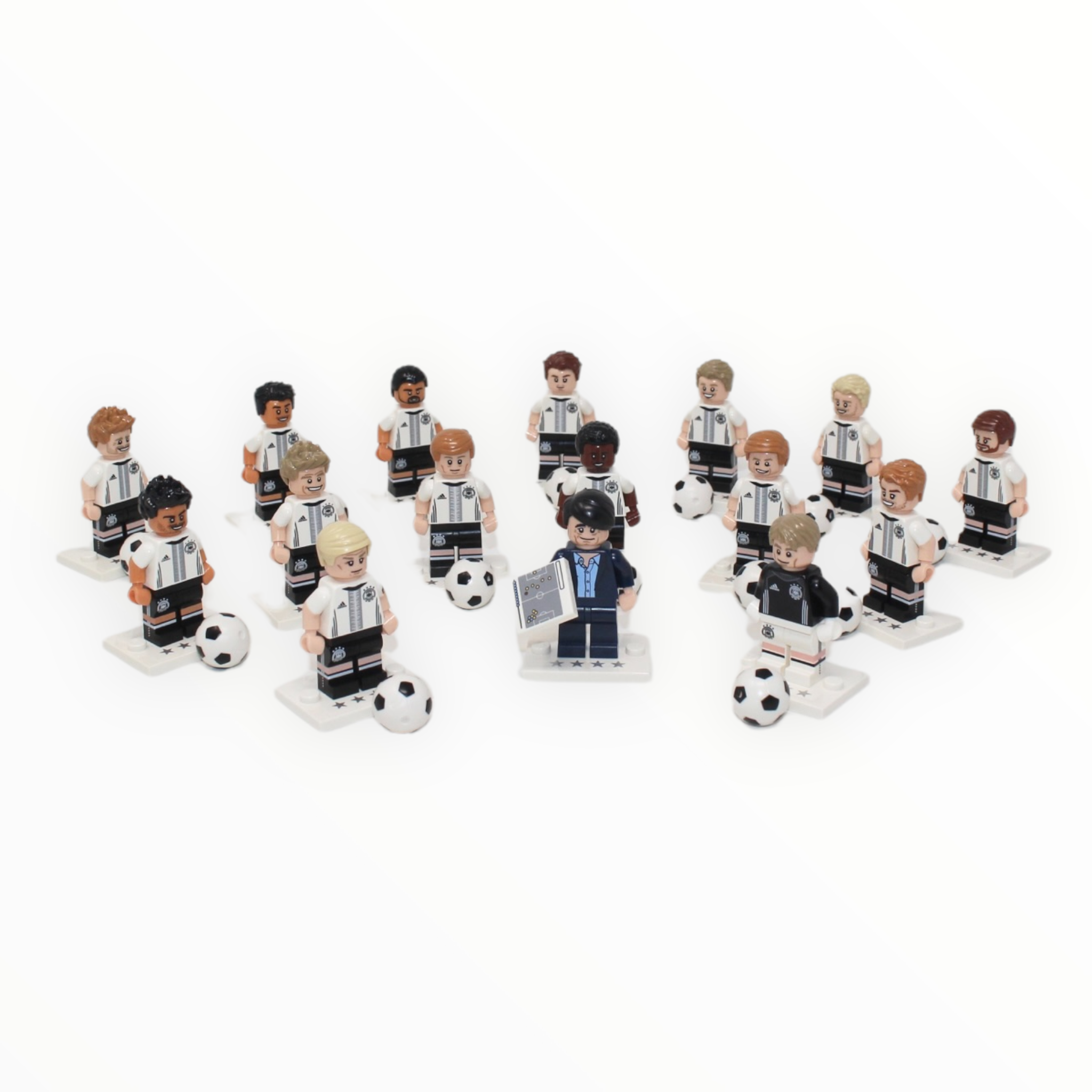 LEGO Series Deutscher Fussball-Bund / DBF - Complete Set of 16 Minifigures