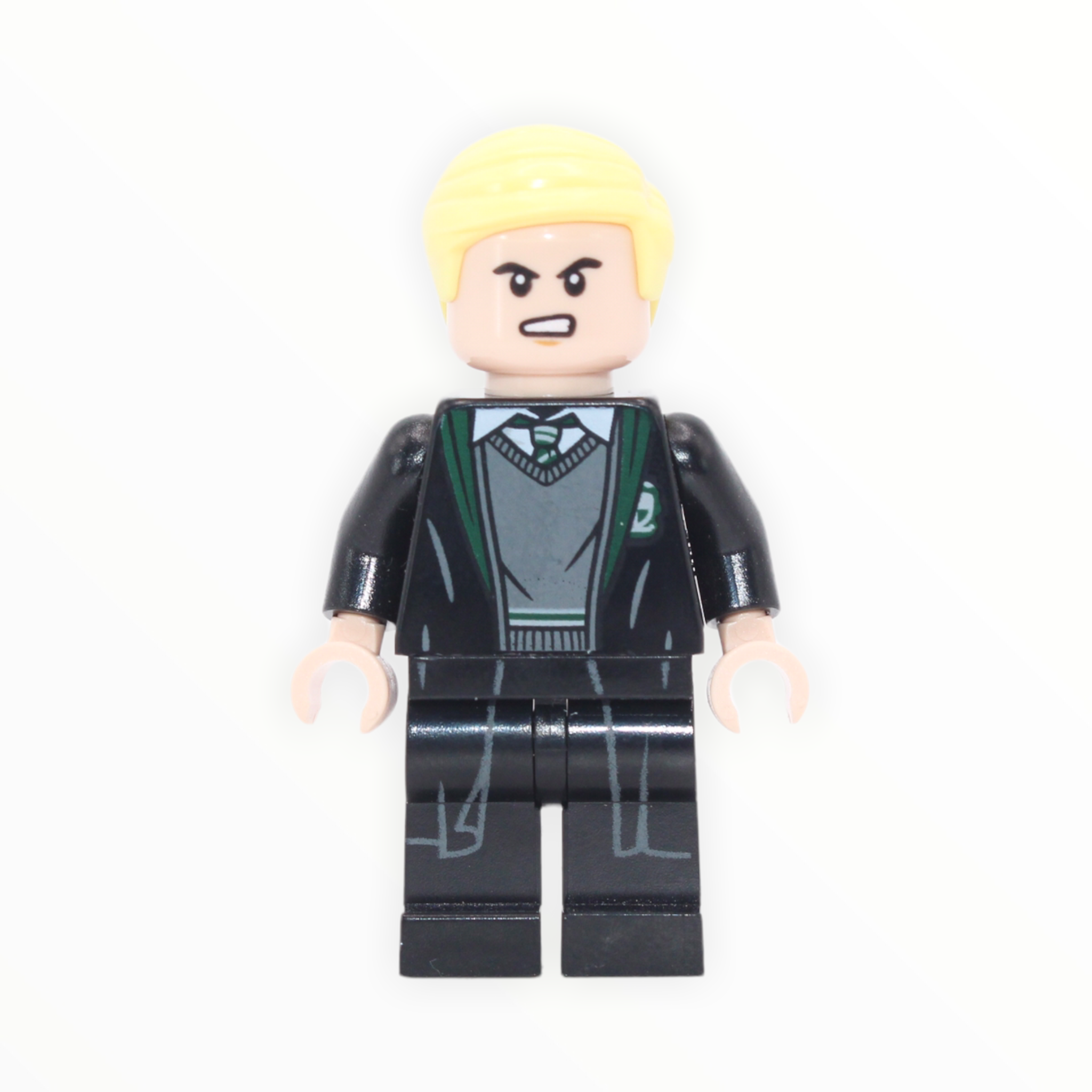 Draco Malfoy (Slytherin sweater, black robe)
