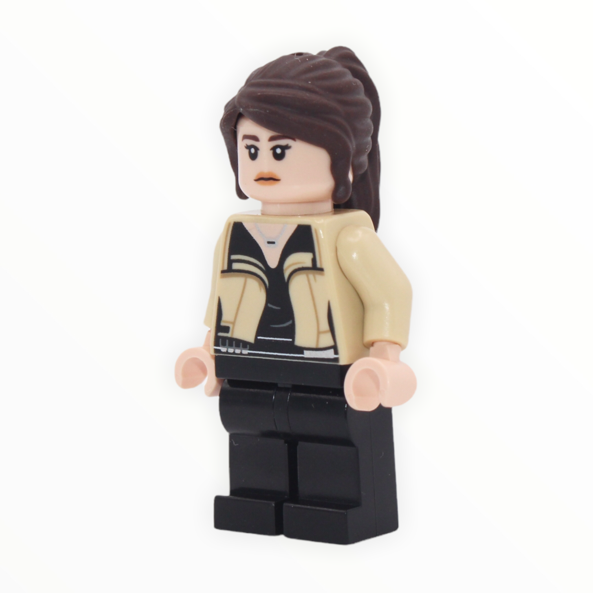 Qi’ra (tan jacket)