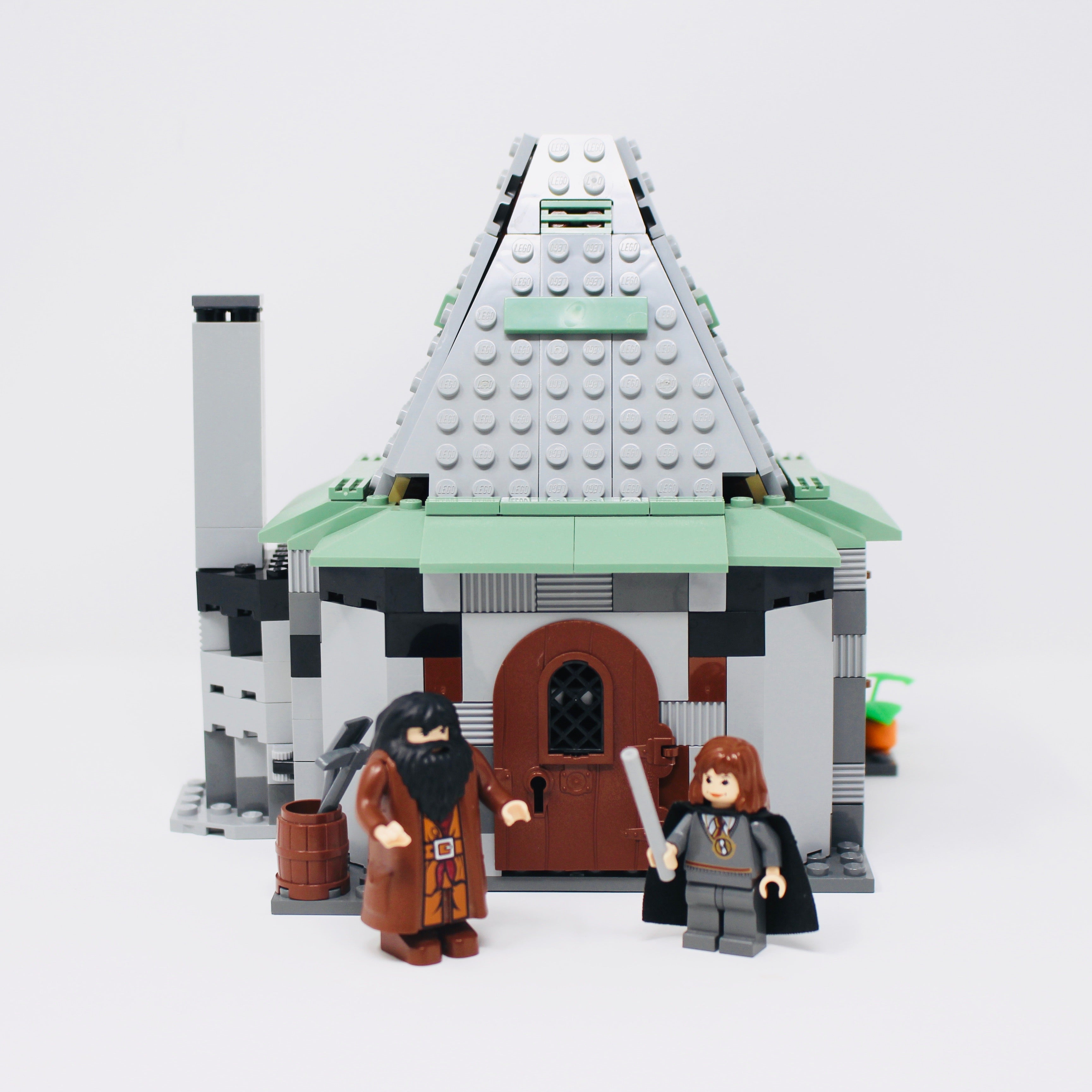 Used Set 4754 Harry Potter Hagrids Hut (2004)