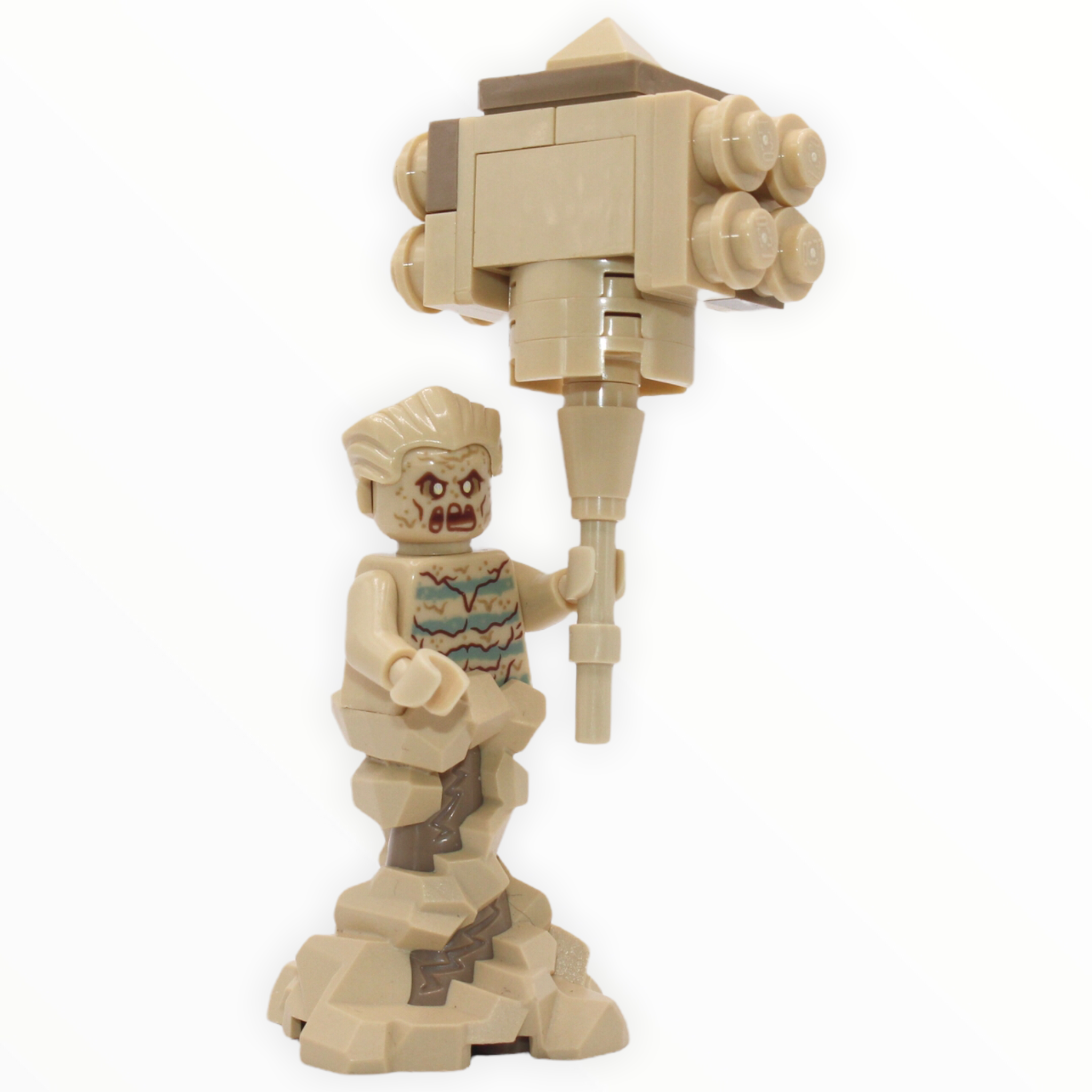 Sandman (sand form with sand hammer)
