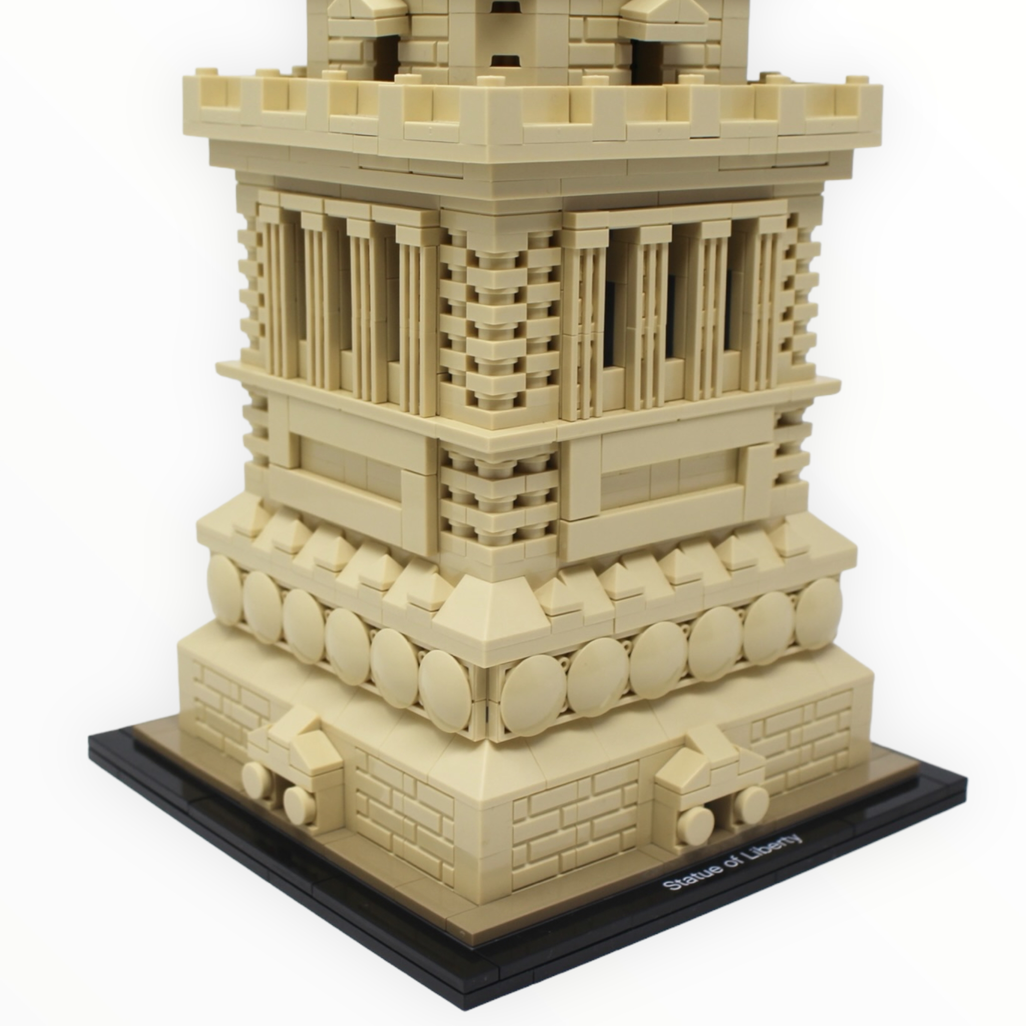 Used Set 21042 Architecture Statue of Liberty