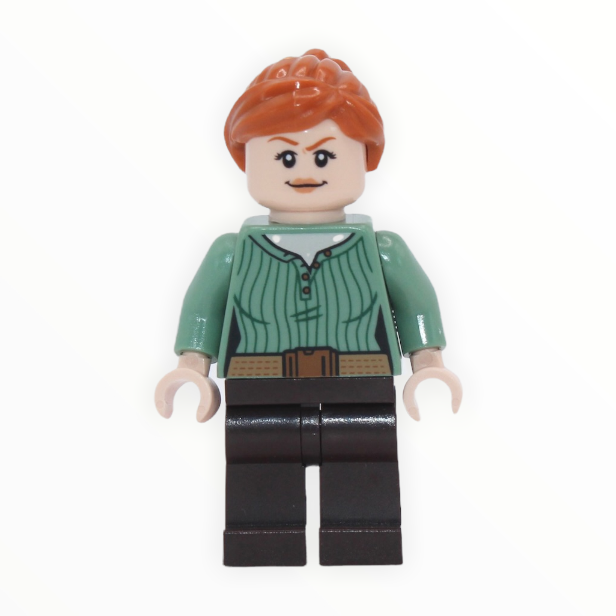 Claire Dearing (sand green shirt)