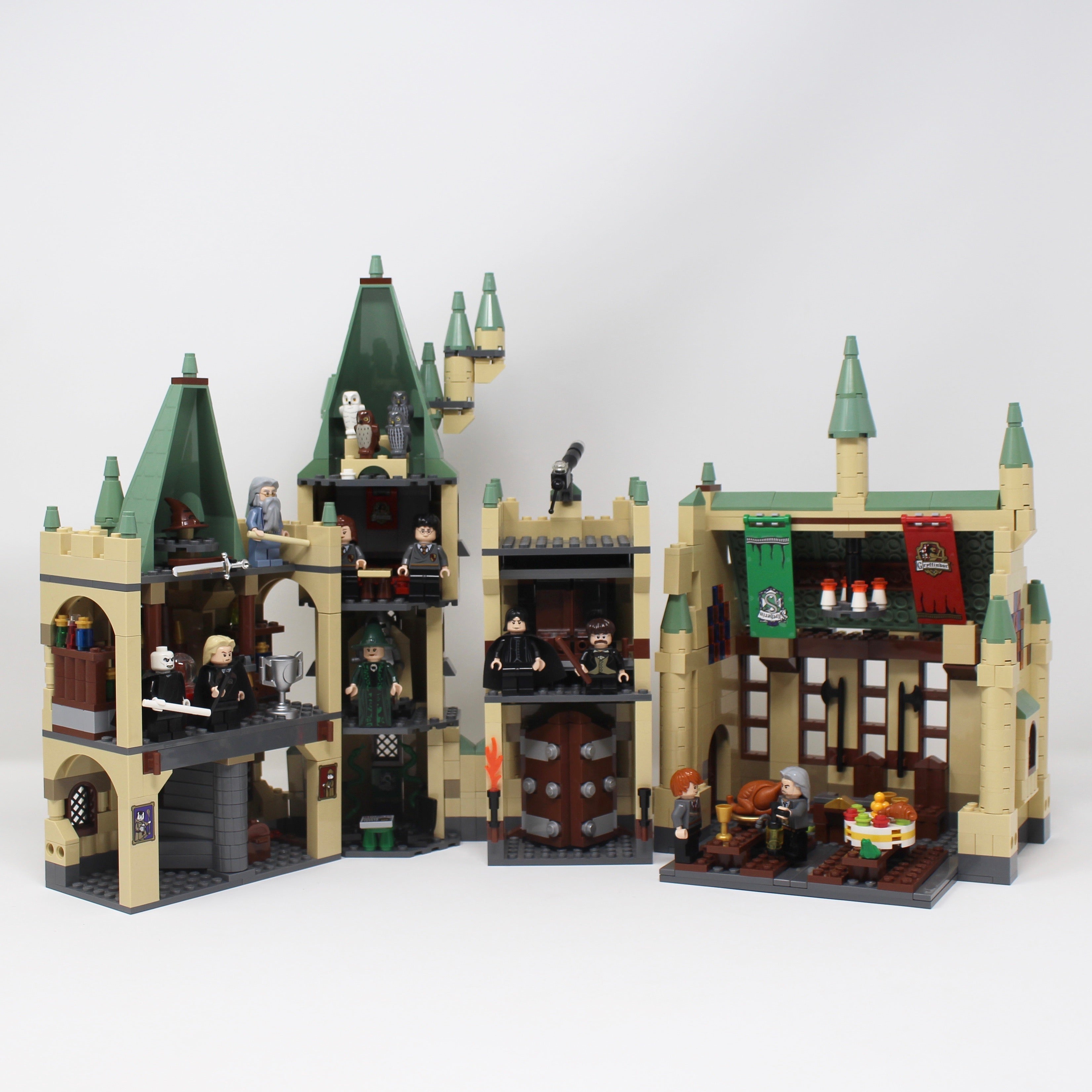 Used Set 4842 Harry Potter Hogwarts Castle (2010)