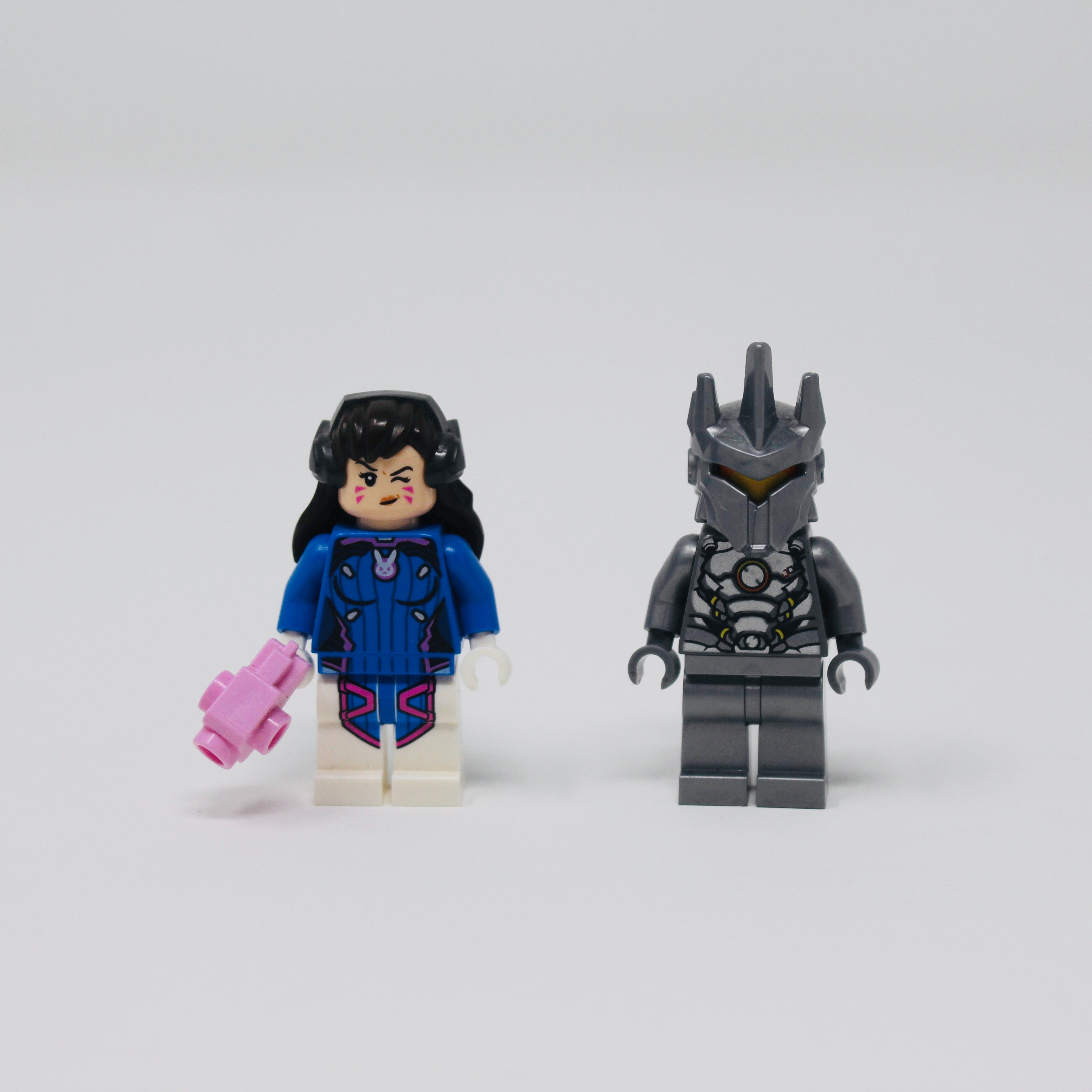 Used Set 75973 Overwatch D. Va & Reinhardt