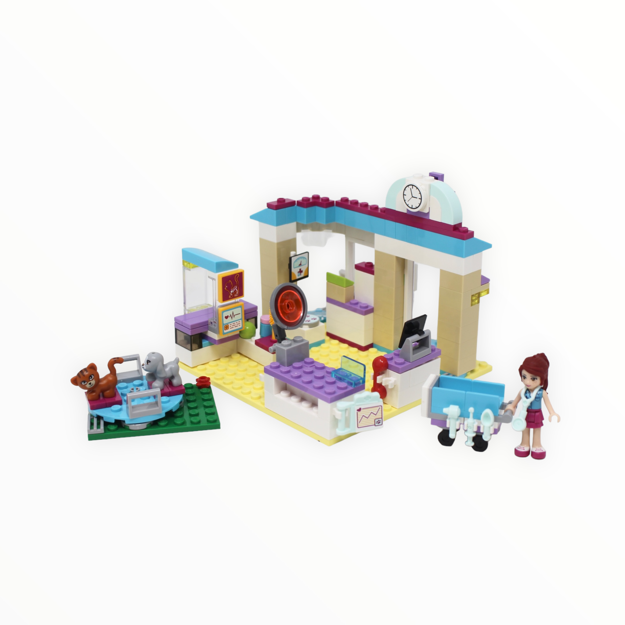 Used Set 41085 Friends Animal Care Clinic