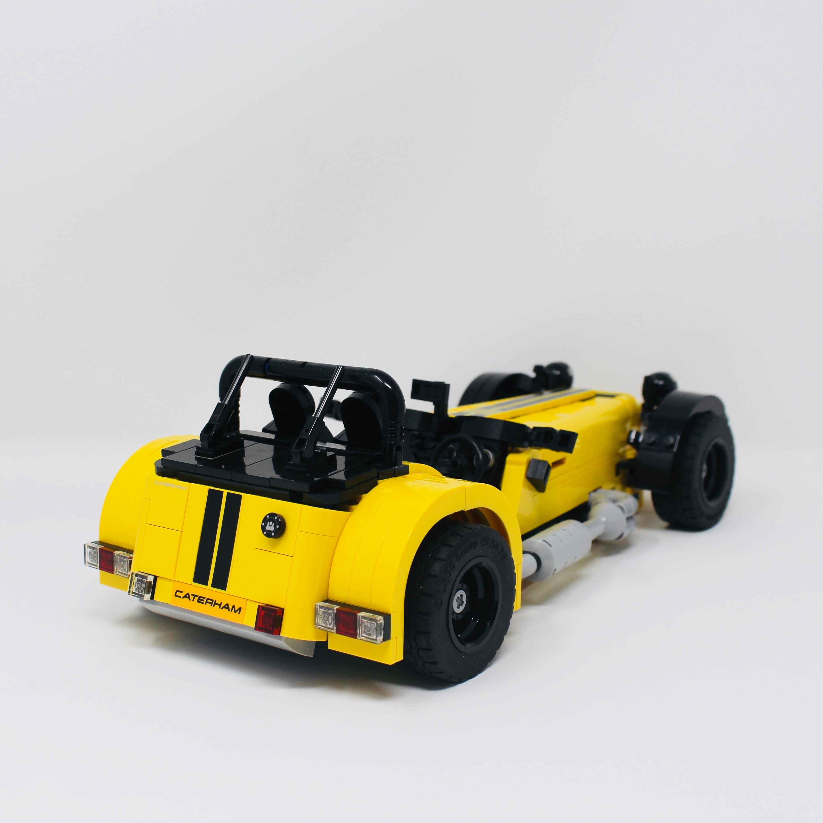 Used Set 21307 LEGO Ideas Caterham Seven 620R