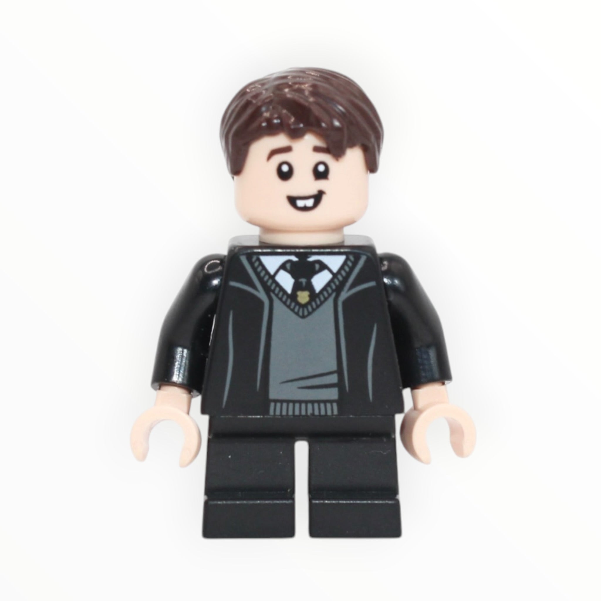 Neville Longbottom (Hogwarts robe, black tie, black short legs, 2024)