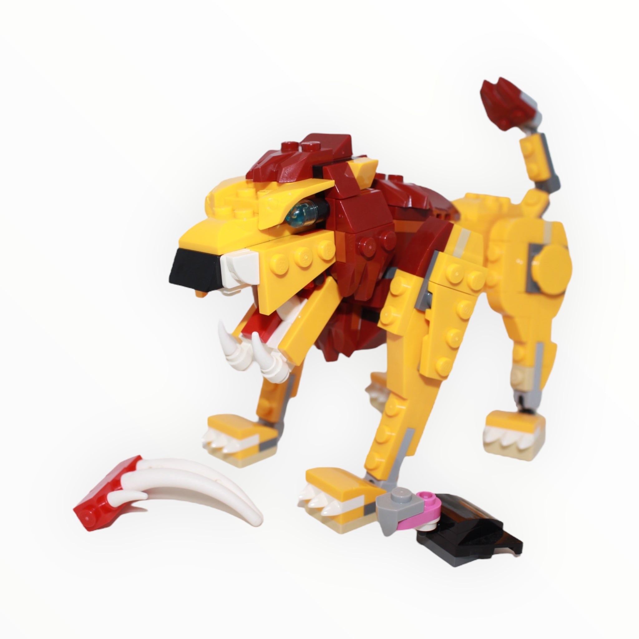 Used Set 31112 Creator Wild Lion