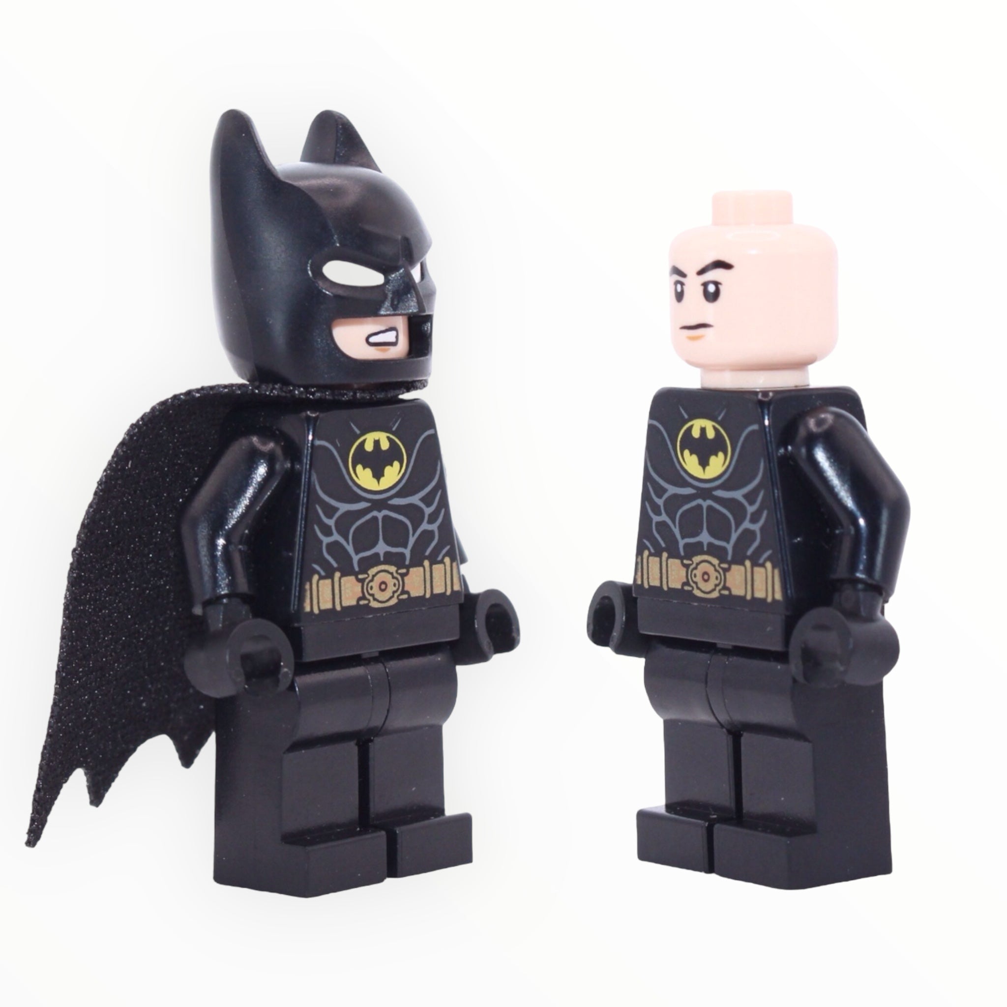 Batman 1989 (dual molded cowl, one-hole cape, 2023)