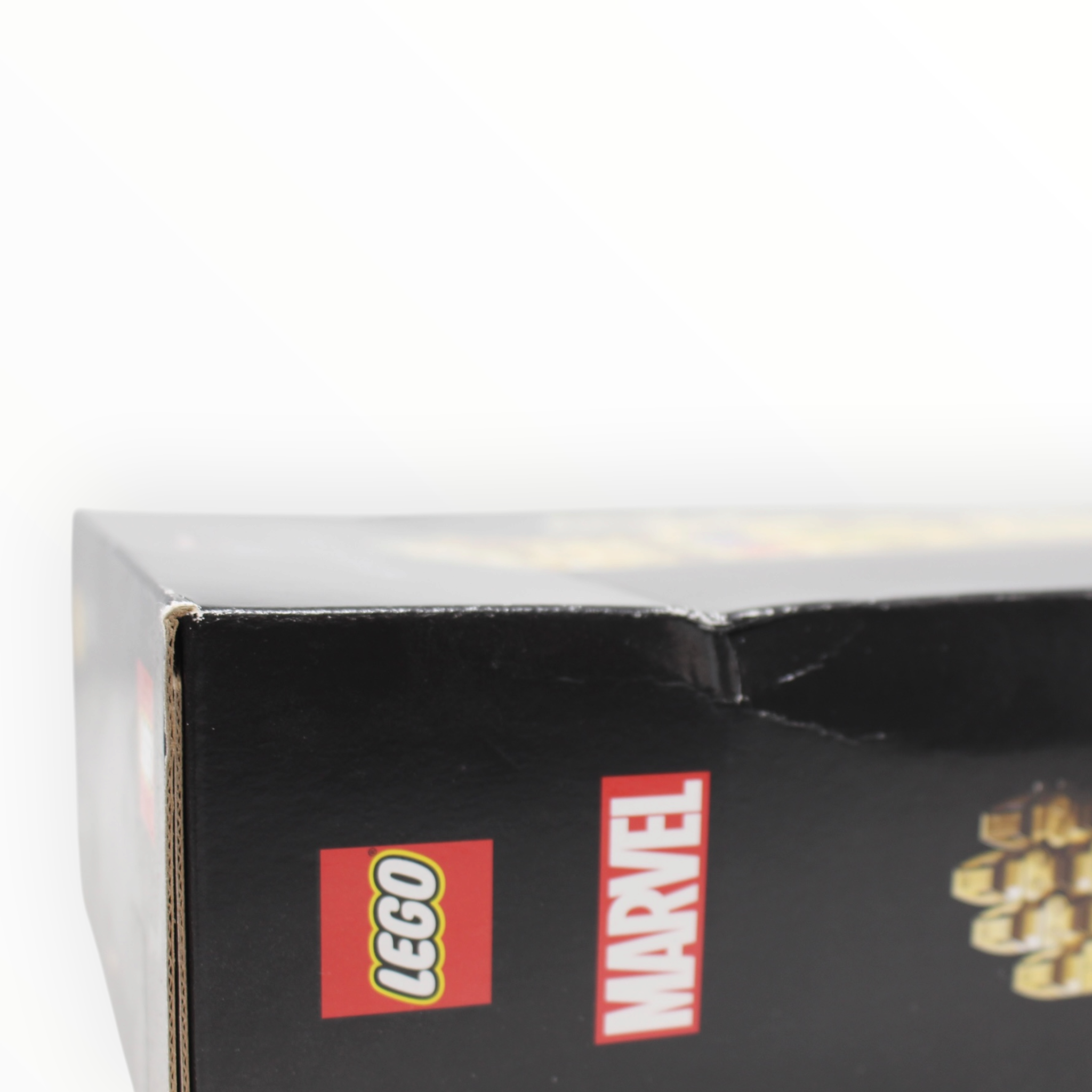Retired Set 76191 The Infinity Saga Infinity Gauntlet (some box damage)