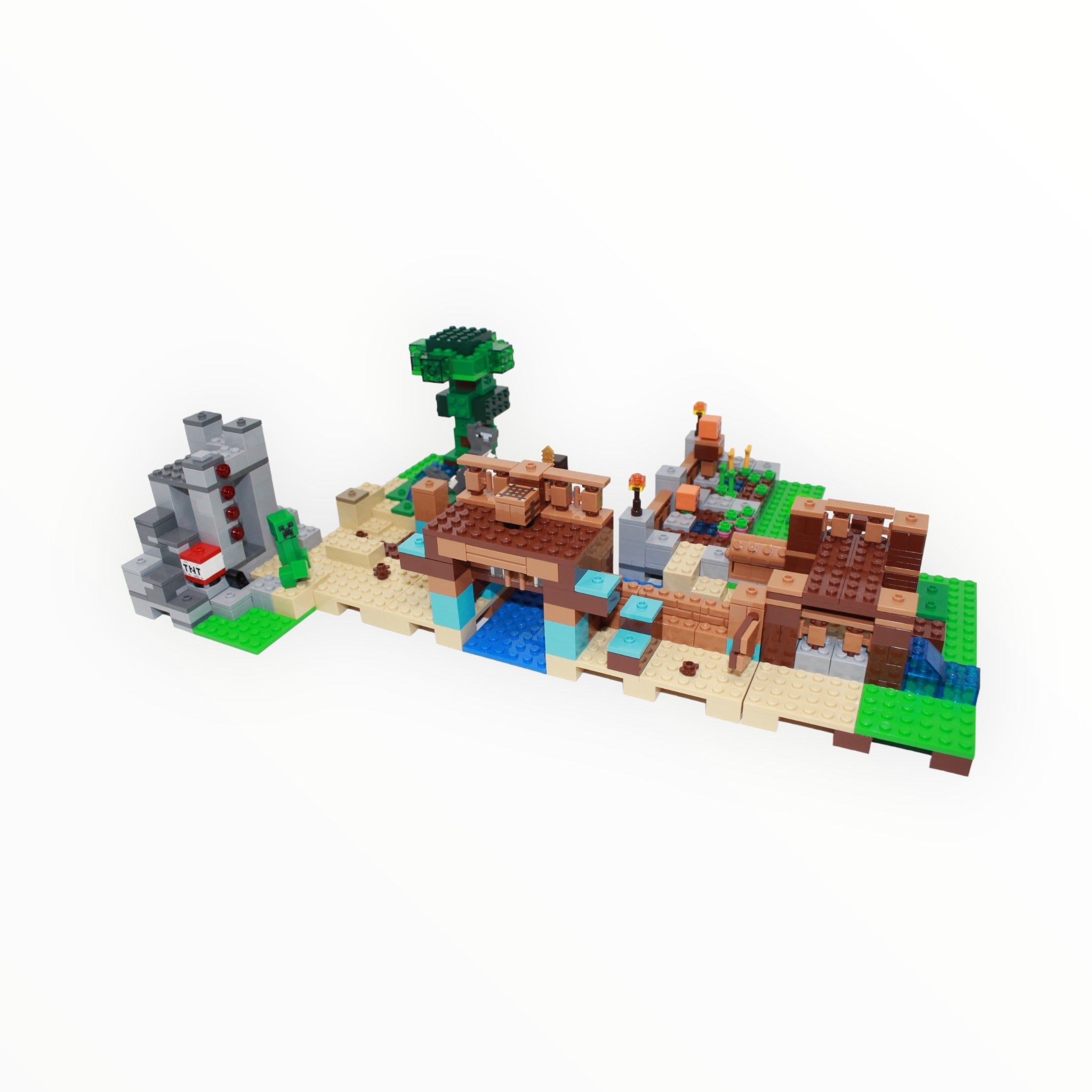 Used Set 21135 Minecraft The Crafting Box 2.0