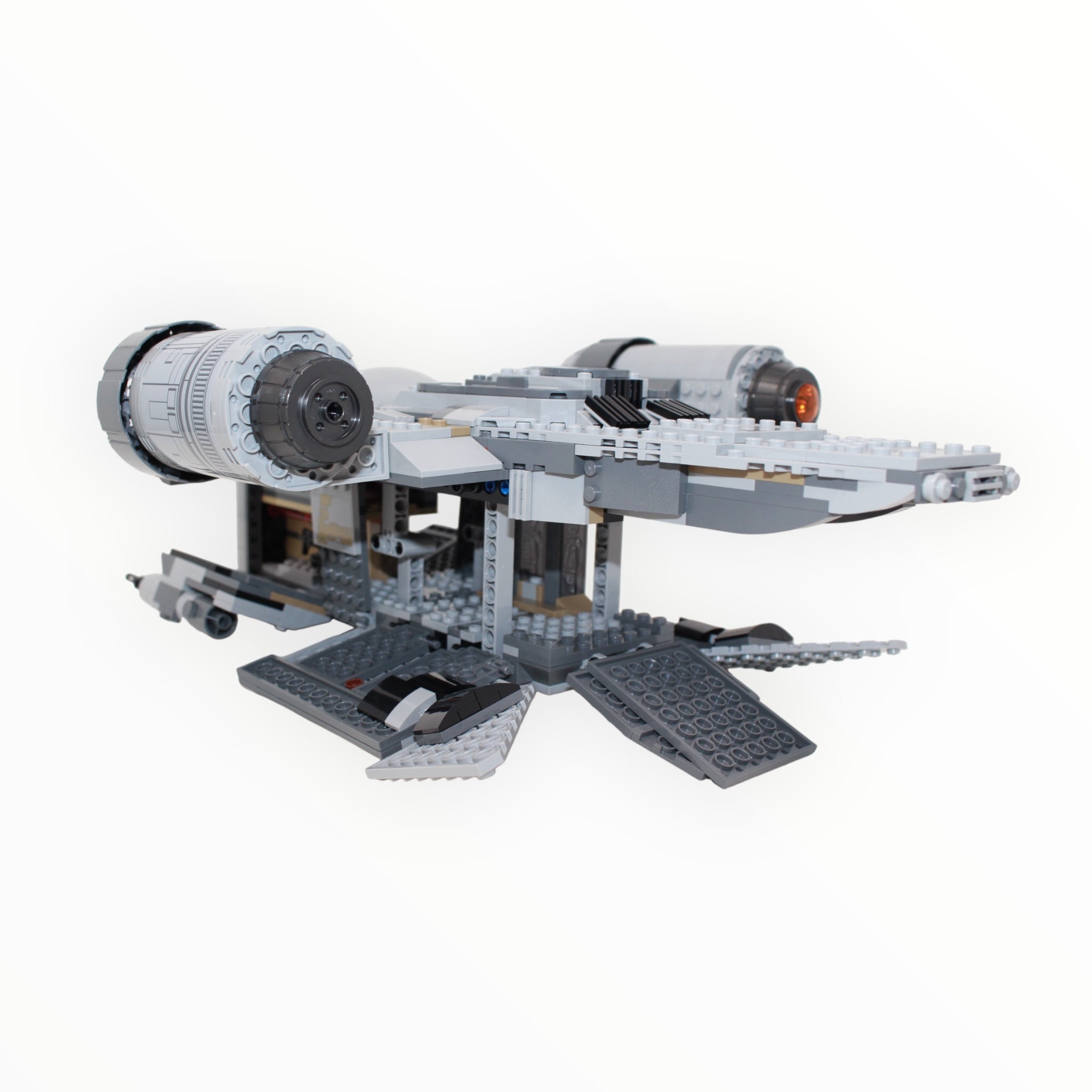 Used Set 75292 Star Wars The Razor Crest