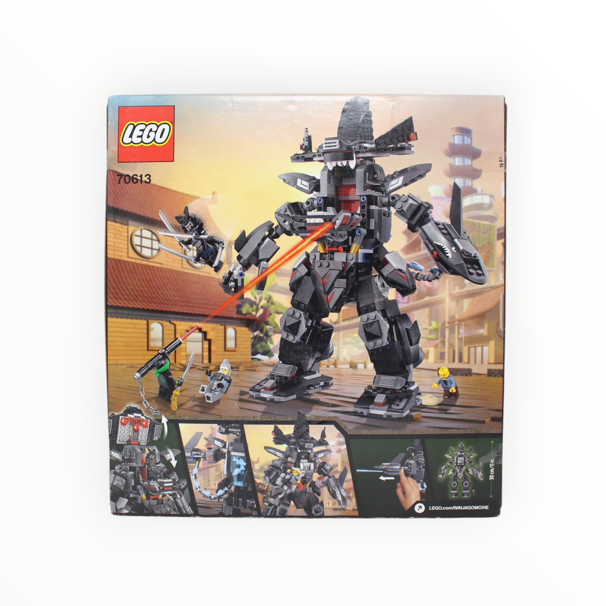 Retired Set 70613 The LEGO Ninjago Movie Garma Mecha Man (slight box damage)