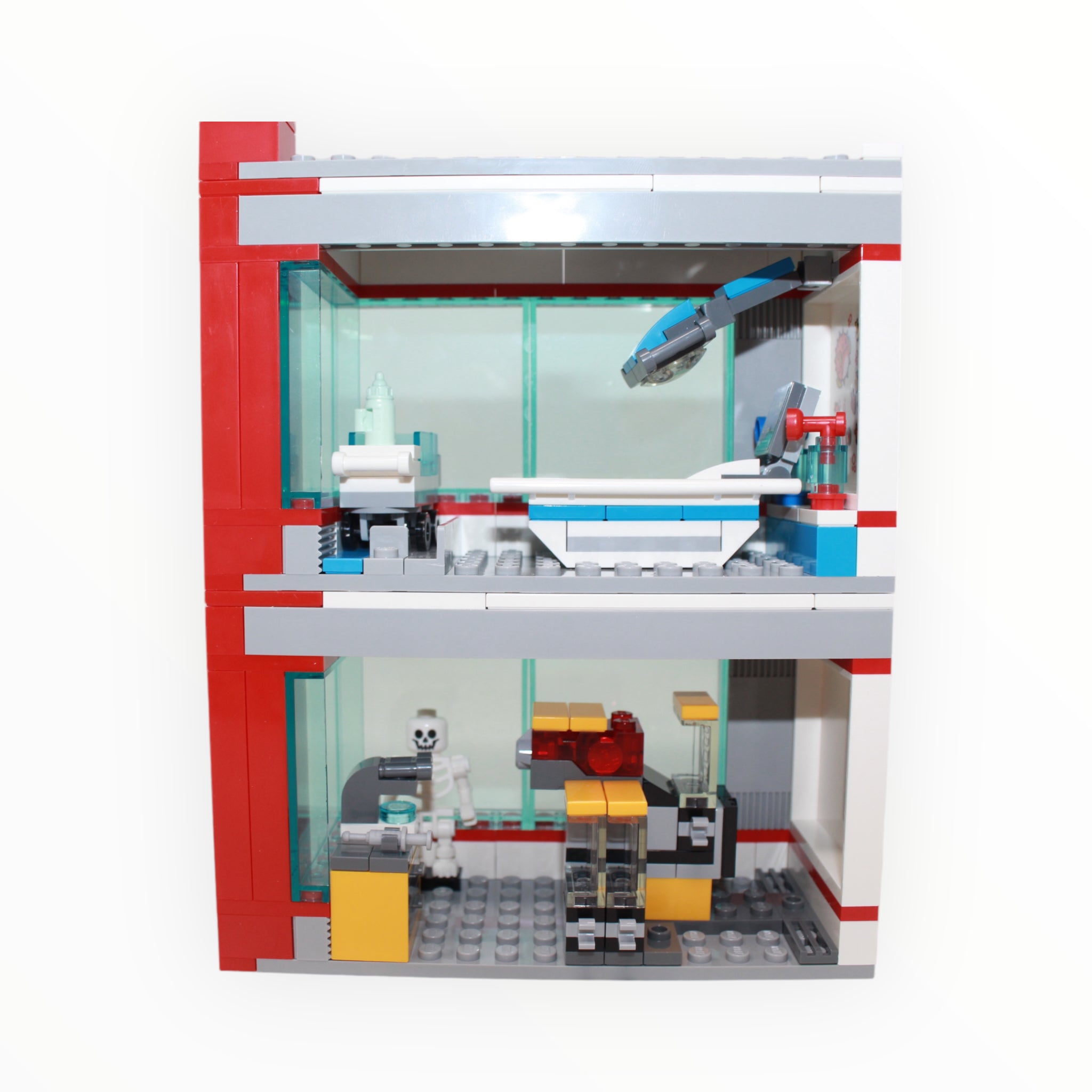 Used Set 60204 City Hospital (2018)