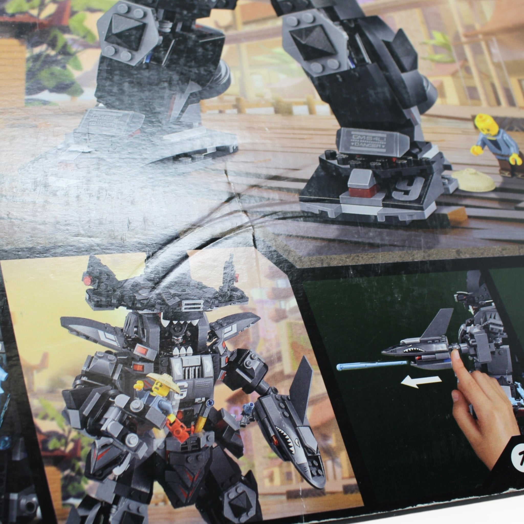 Retired Set 70613 The LEGO Ninjago Movie Garma Mecha Man (slight box damage)