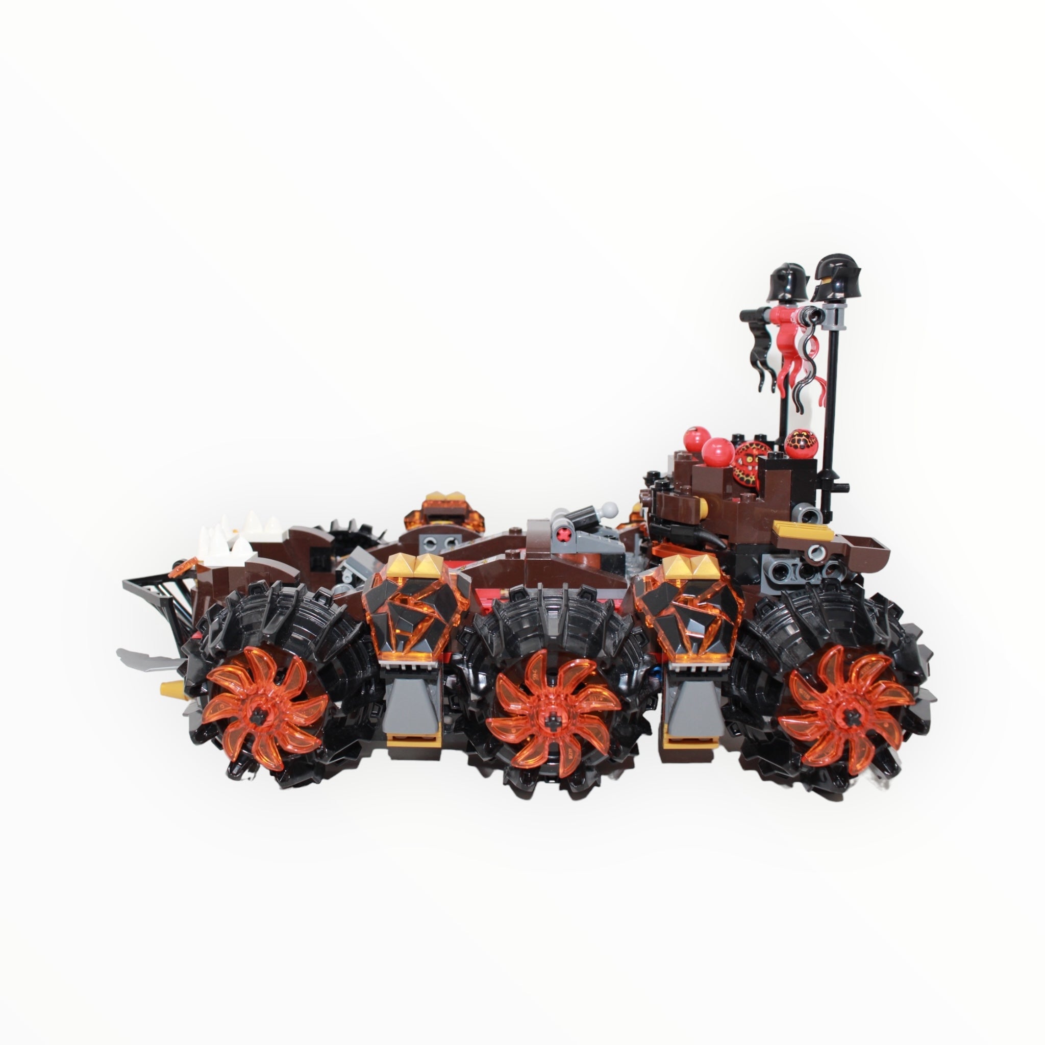 Used Set 70321 Nexo Knights General Magmar’s Siege Machine of Doom