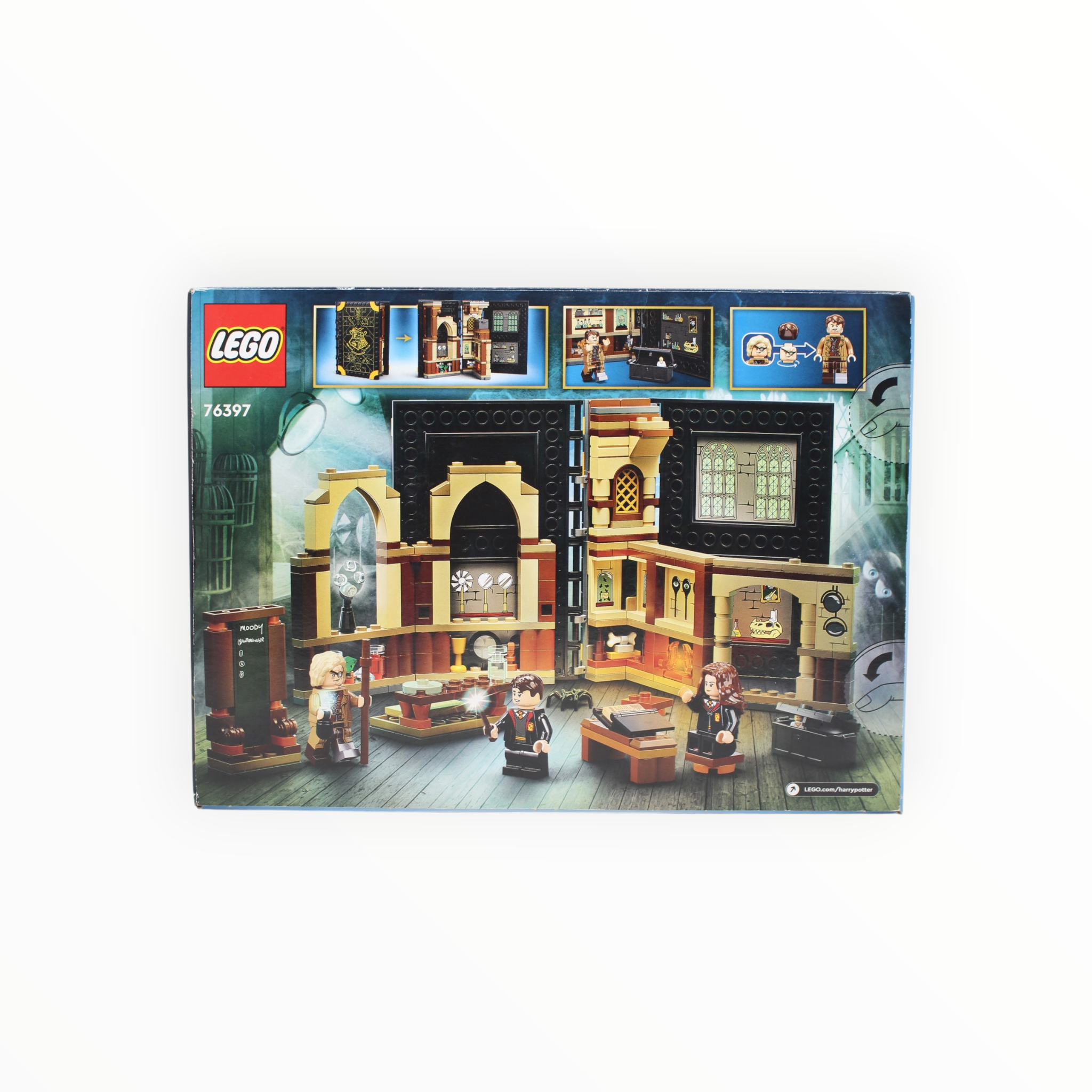 Retired Set 76397 Harry Potter Hogwarts Moment: Defence Against the Dark Arts Class (slight box damage)