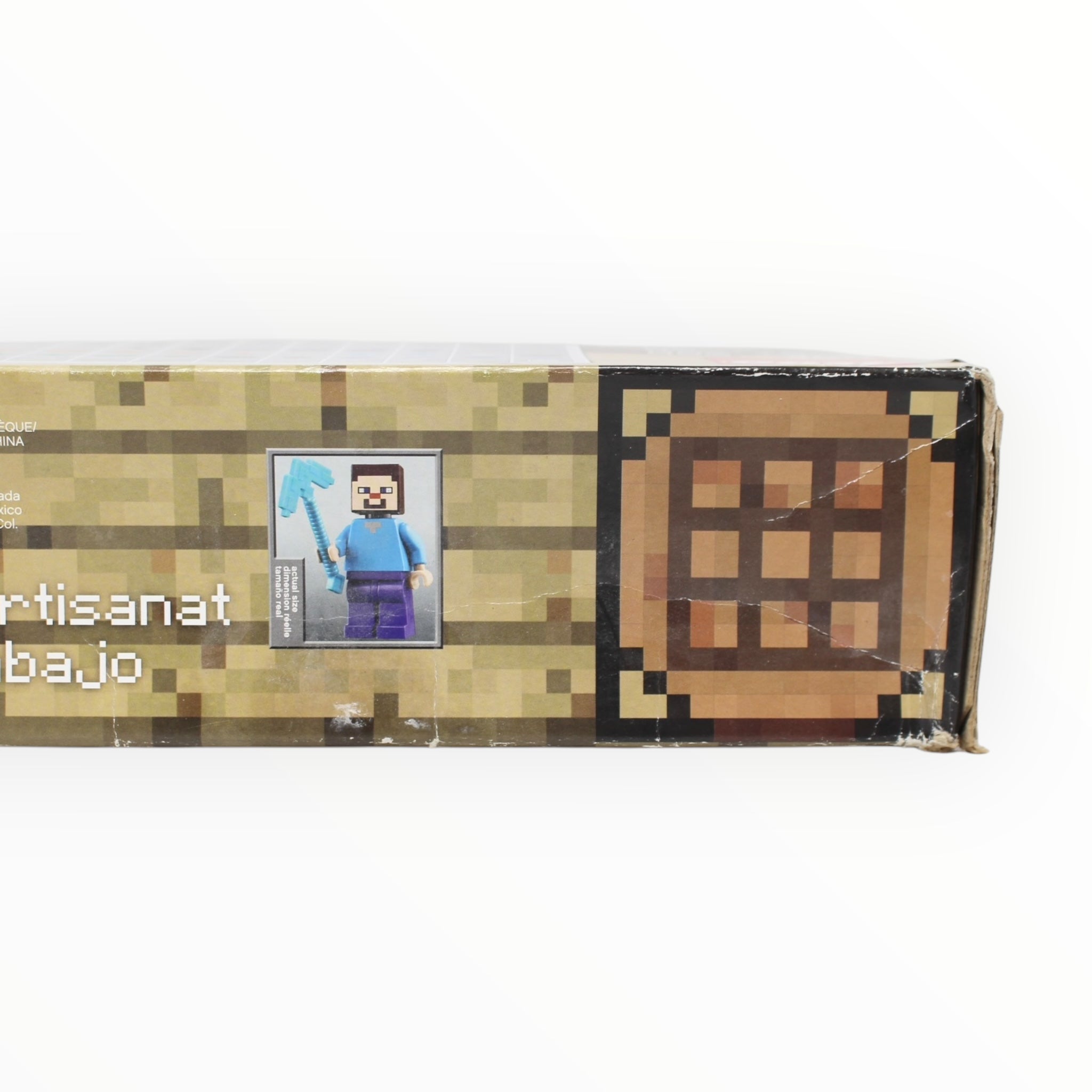 Retired Set 21116 Minecraft Crafting Box (damaged box)