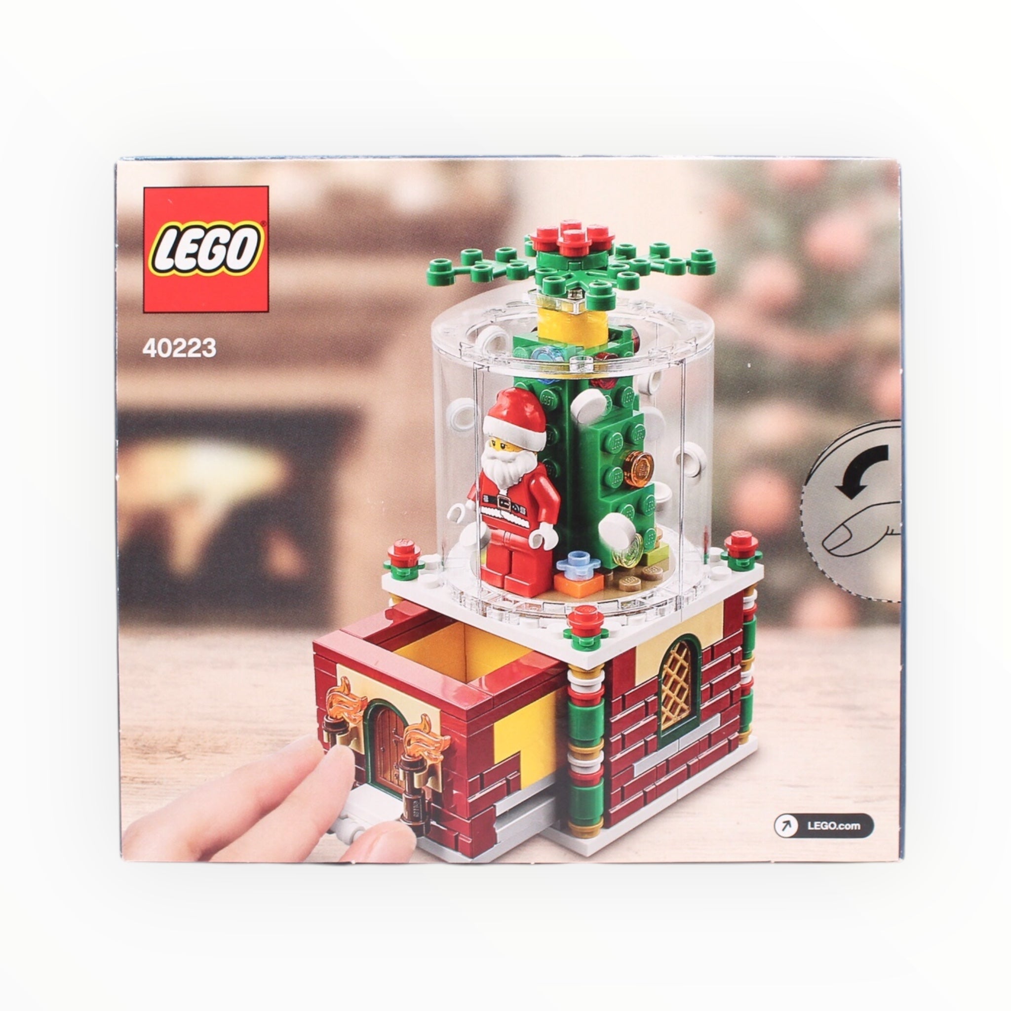Retired Set 40223 LEGO Snowglobe (damaged box)