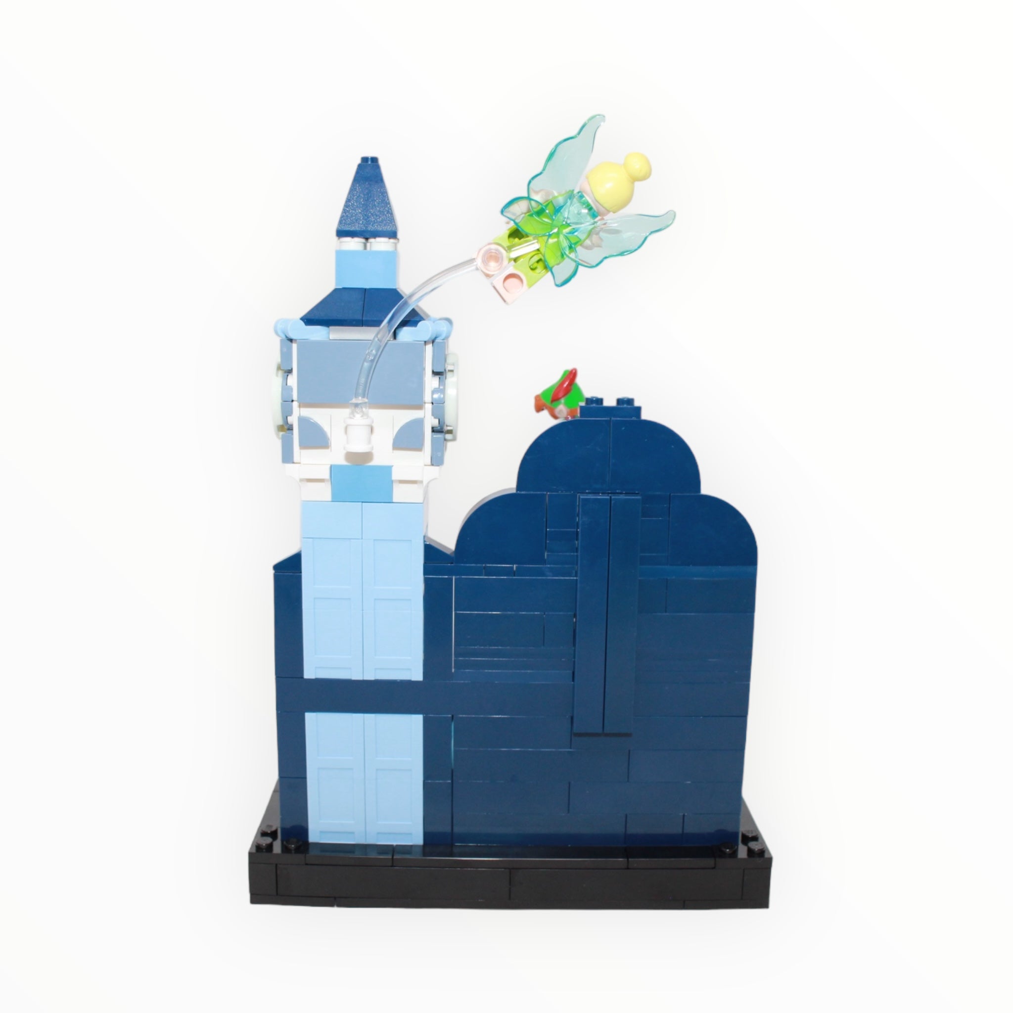 Used Set 43232 Disney Peter Pan & Wendy's Flight over London