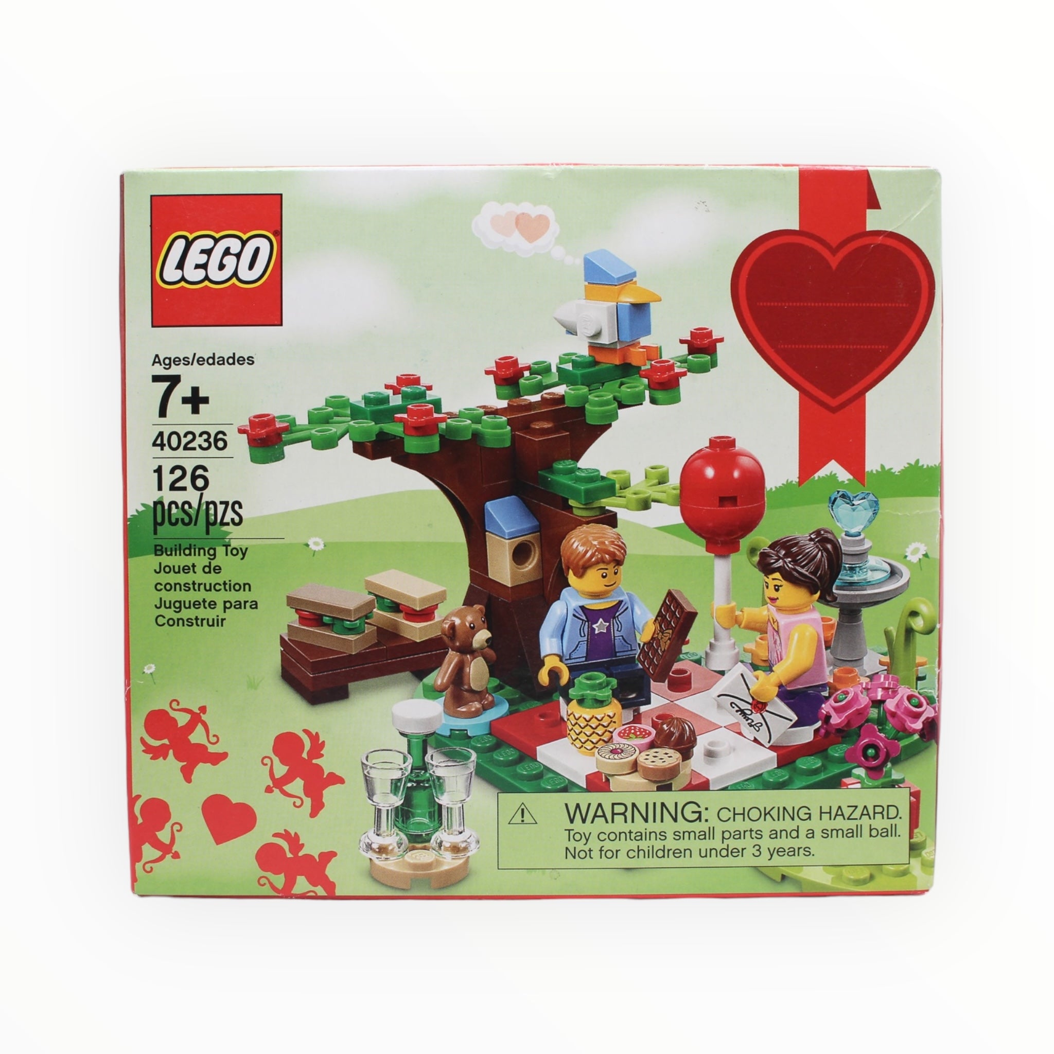 Retired Set 40236 LEGO Romantic Valentine Picnic