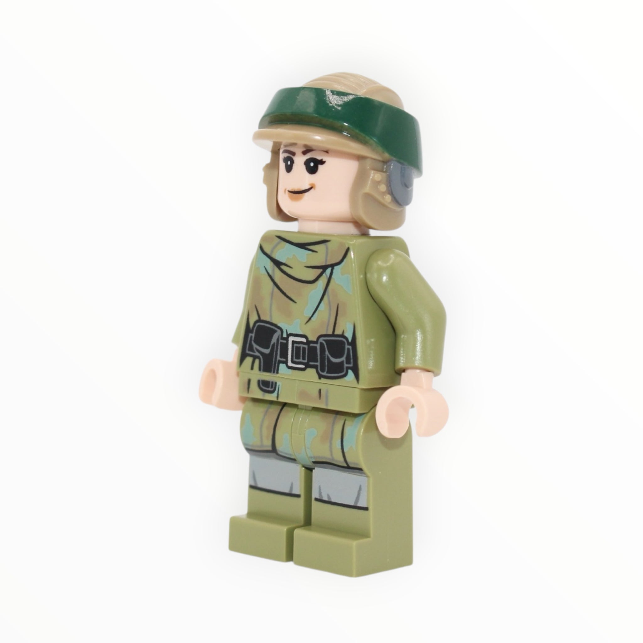 Princess Leia Organa (Endor olive green outfit, helmet, 2023)